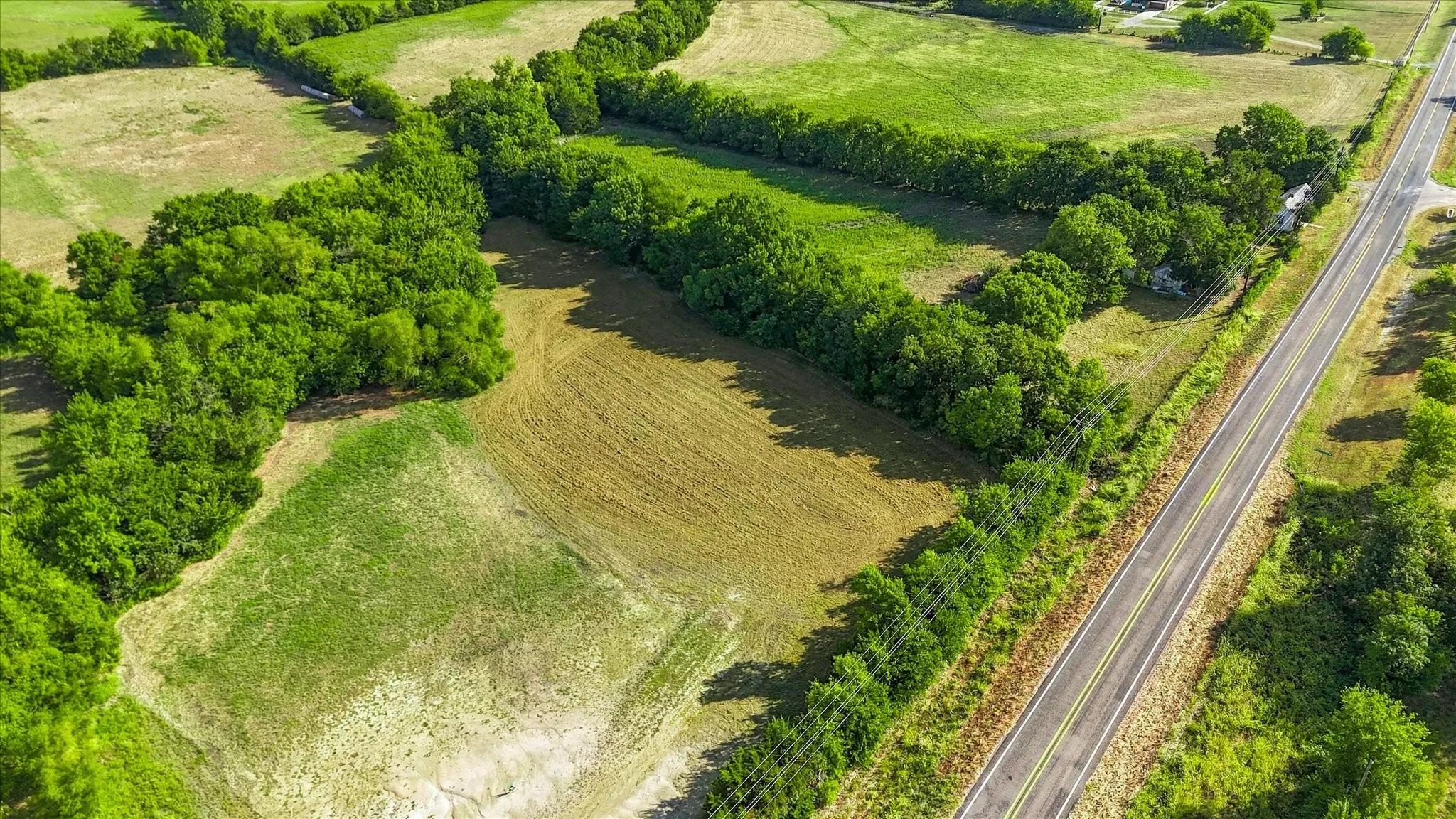 Unimproved Land For Sale in Grayson County , 5329 Fm-121, Van Alstyne, Texas 75495, 0, 0, Garage spaces, 0 Sqft, built in 0, mls#21394010, Real Estate Agent in Van Alstyne, Homes For Sale in Grayson county, Homes For Sale in Van Alstyne, Realtor in Van Alstyne Texas, Real Estate Brokerage Independent Realty Texas, Luminita Cordes Realtor