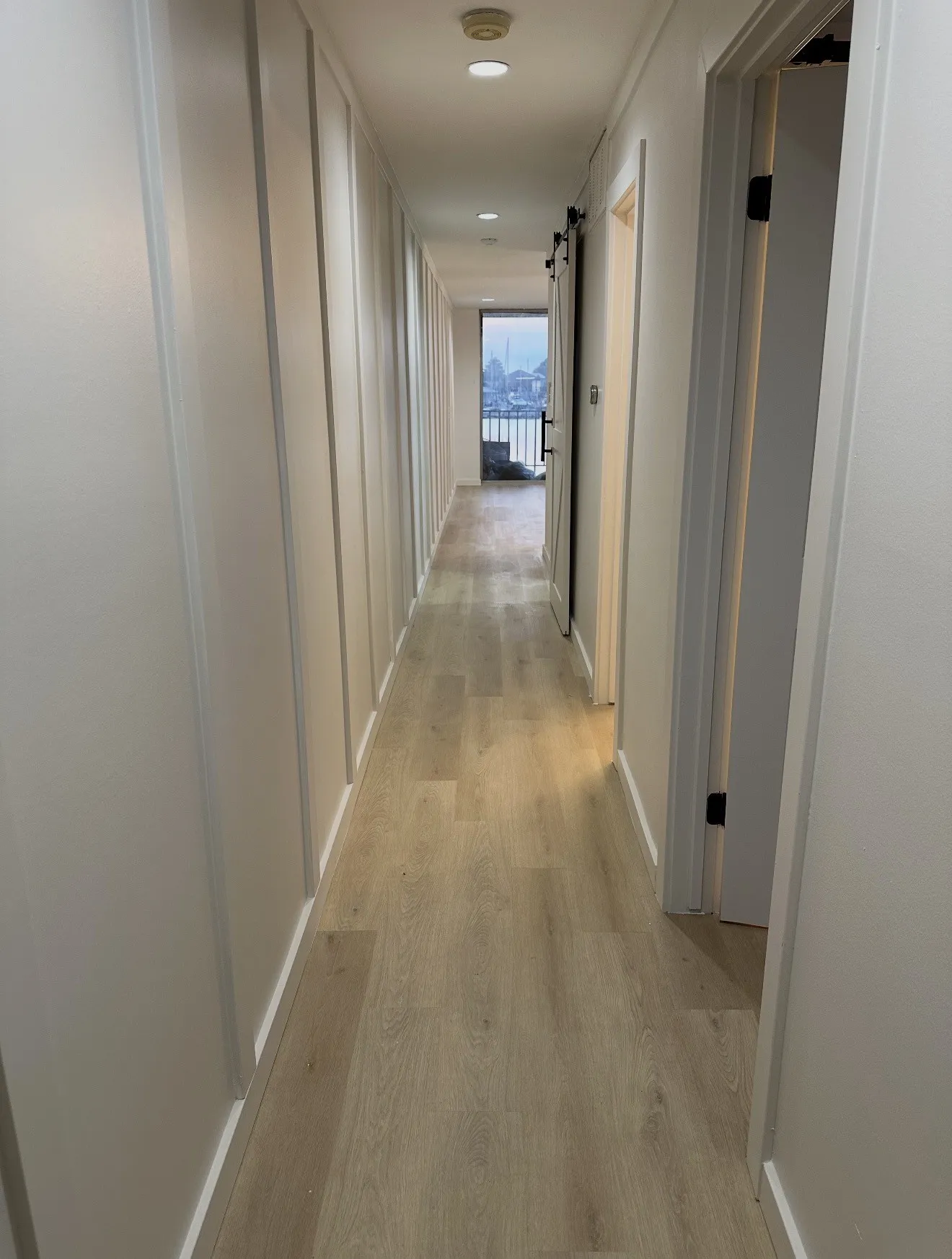 Condominium For Sale in Montgomery County , 12600 Melville Drive 214, Montgomery, Texas 77356, 2 Bedroom, 1 Bathroom, Garage spaces, 680 Sqft, built in 1974, mls#21390125, Real Estate Agent in Montgomery, Homes For Sale in Montgomery county, Homes For Sale in Montgomery, Realtor in Montgomery Texas, Real Estate Brokerage Independent Realty Texas, Luminita Cordes Realtor