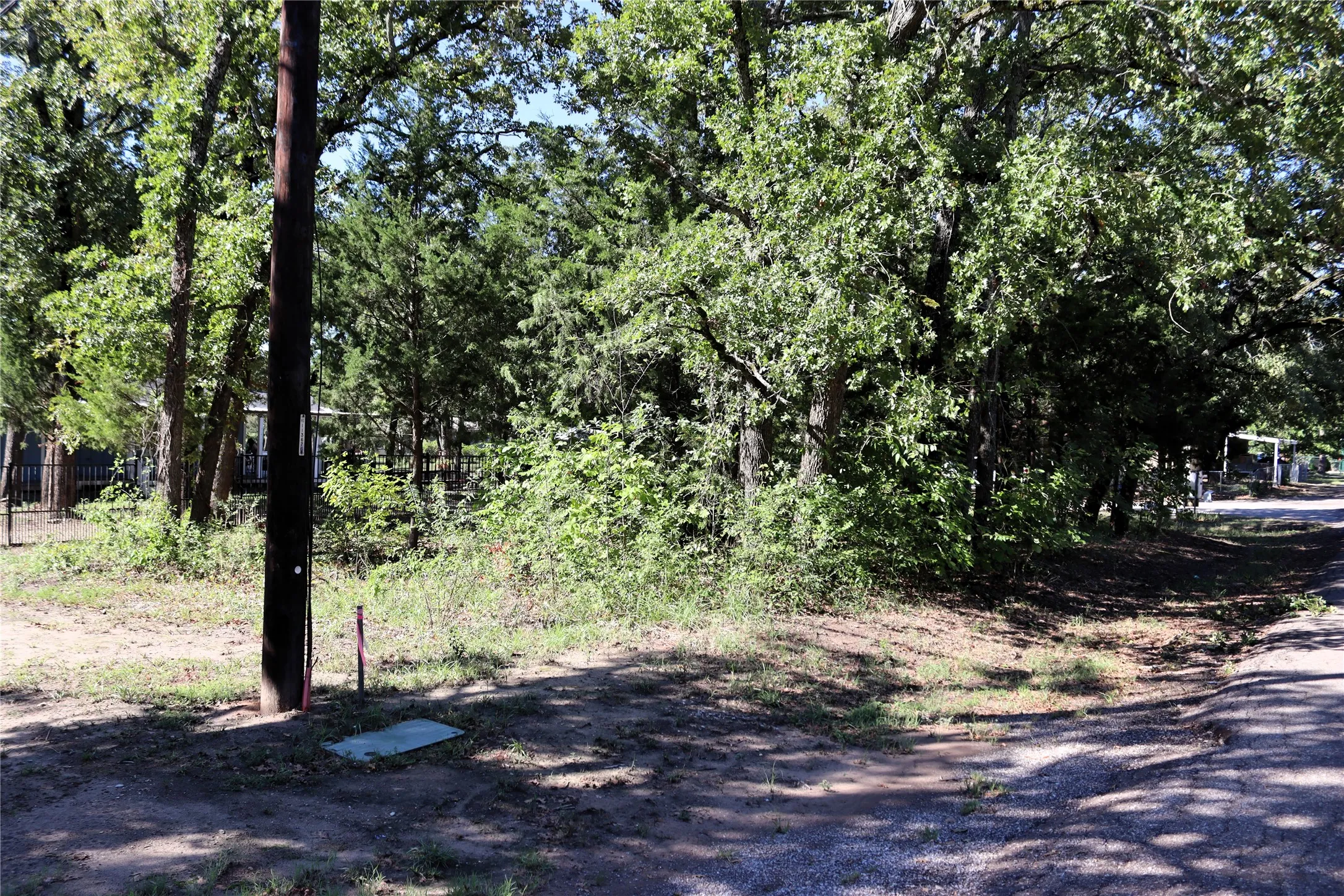Unimproved Land For Sale in Hunt County , TBD Live Oak Street, Quinlan, Texas 75474, 0, 0, Garage spaces, 0 Sqft, built in 0, mls#21404062, Real Estate Agent in Quinlan, Homes For Sale in Hunt county, Homes For Sale in Quinlan, Realtor in Quinlan Texas, Real Estate Brokerage Independent Realty Texas, Luminita Cordes Realtor