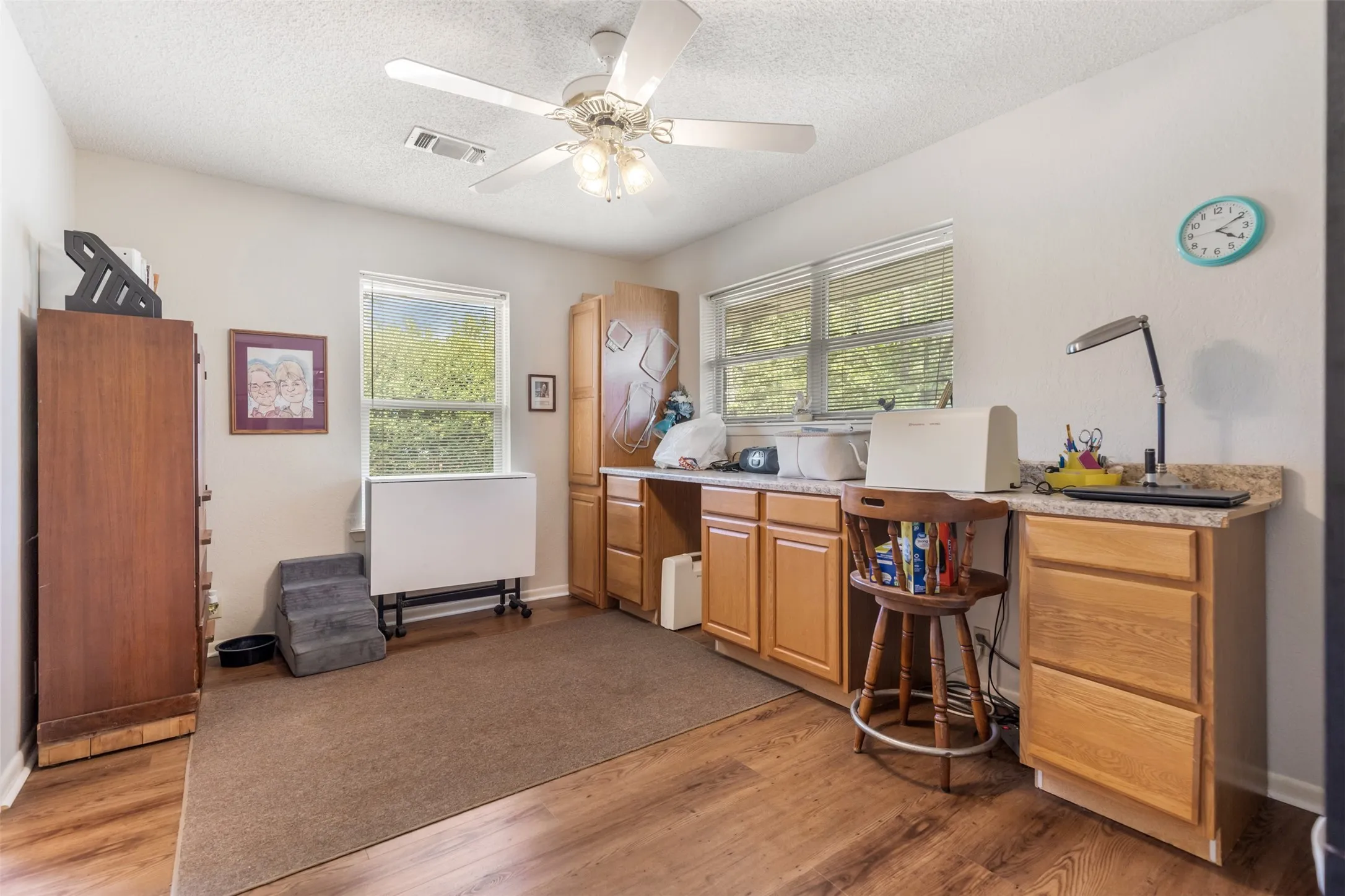 Single Family Residence For Sale in Grayson County , 2702 Tracey Street, Denison, Texas 75020, 4 Bedroom, 4 Bathroom, 2 Garage spaces, 3,557 Sqft, built in 1980, mls#21397610, Real Estate Agent in Denison, Homes For Sale in Grayson county, Homes For Sale in Denison, Realtor in Denison Texas, Real Estate Brokerage Independent Realty Texas, Luminita Cordes Realtor