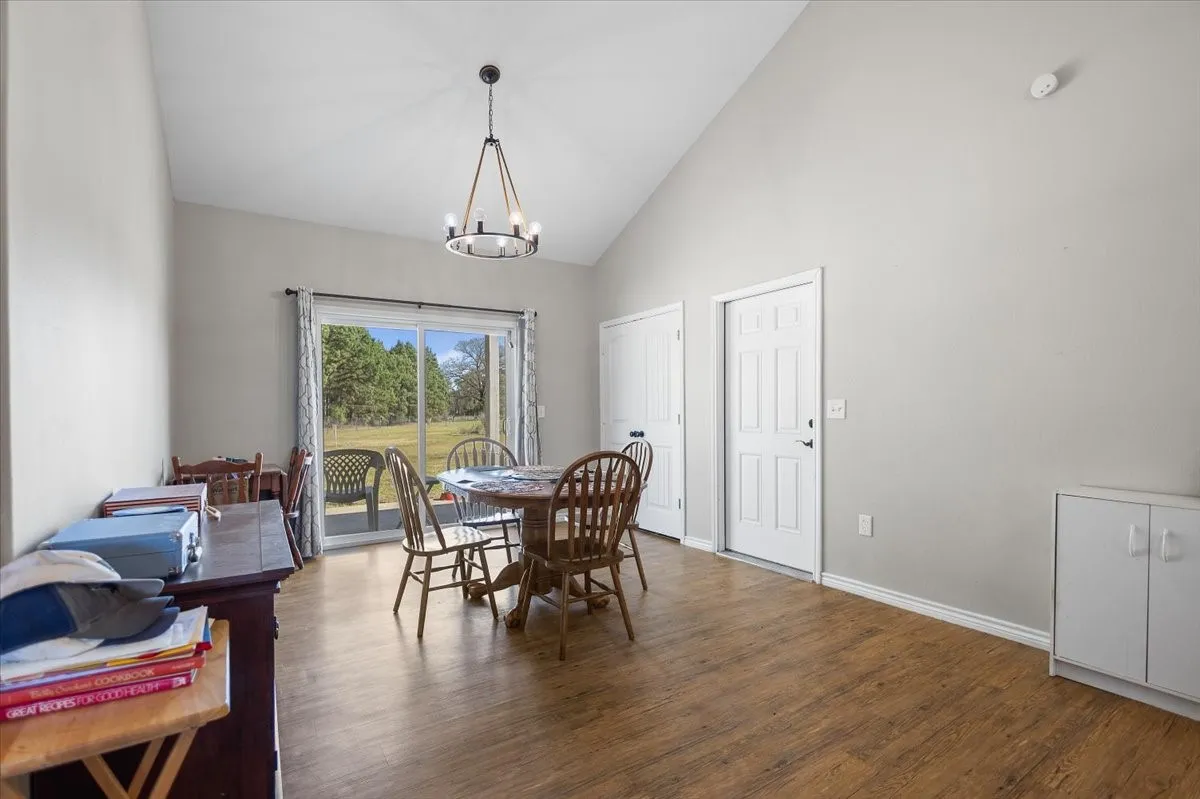 Single Family Residence For Sale in Wood County , 256 County Road 2749, Mineola, Texas 75773, 3 Bedroom, 2 Bathroom, 2 Garage spaces, 1,500 Sqft, built in 2018, mls#21404075, Real Estate Agent in Mineola, Homes For Sale in Wood county, Homes For Sale in Mineola, Realtor in Mineola Texas, Real Estate Brokerage Independent Realty Texas, Luminita Cordes Realtor