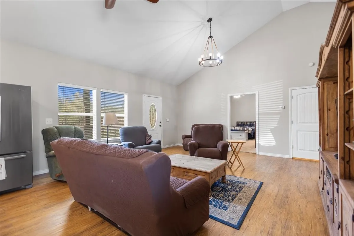 Single Family Residence For Sale in Wood County , 256 County Road 2749, Mineola, Texas 75773, 3 Bedroom, 2 Bathroom, 2 Garage spaces, 1,500 Sqft, built in 2018, mls#21404075, Real Estate Agent in Mineola, Homes For Sale in Wood county, Homes For Sale in Mineola, Realtor in Mineola Texas, Real Estate Brokerage Independent Realty Texas, Luminita Cordes Realtor