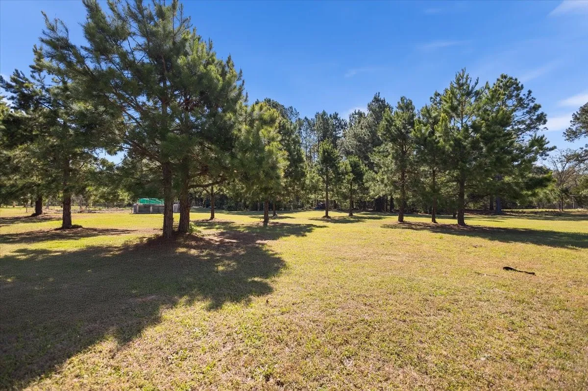 Single Family Residence For Sale in Wood County , 256 County Road 2749, Mineola, Texas 75773, 3 Bedroom, 2 Bathroom, 2 Garage spaces, 1,500 Sqft, built in 2018, mls#21404075, Real Estate Agent in Mineola, Homes For Sale in Wood county, Homes For Sale in Mineola, Realtor in Mineola Texas, Real Estate Brokerage Independent Realty Texas, Luminita Cordes Realtor