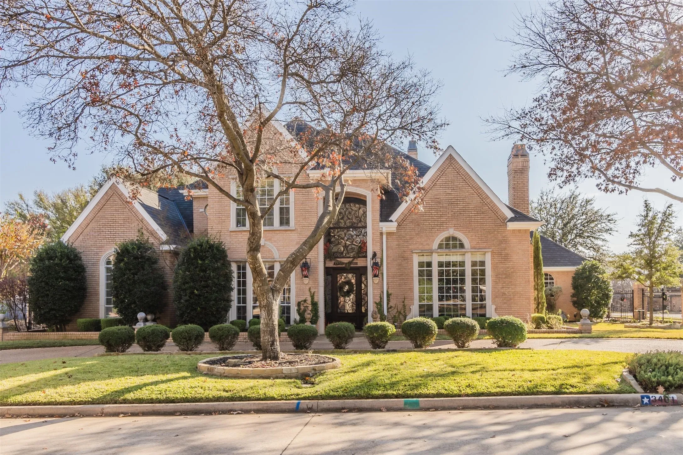 Single Family Residence For Rent in Tarrant County , 3401 Queensbury Way E, Colleyville, Texas 76034, 4 Bedroom, 4 Bathroom, 3 Garage spaces, 3,334 Sqft, built in 1989, mls#21404076, Real Estate Agent in Colleyville, Homes For Rent in Tarrant county, Homes For Rent in Colleyville, Realtor in Colleyville Texas, Real Estate Brokerage Independent Realty Texas, Luminita Cordes Realtor