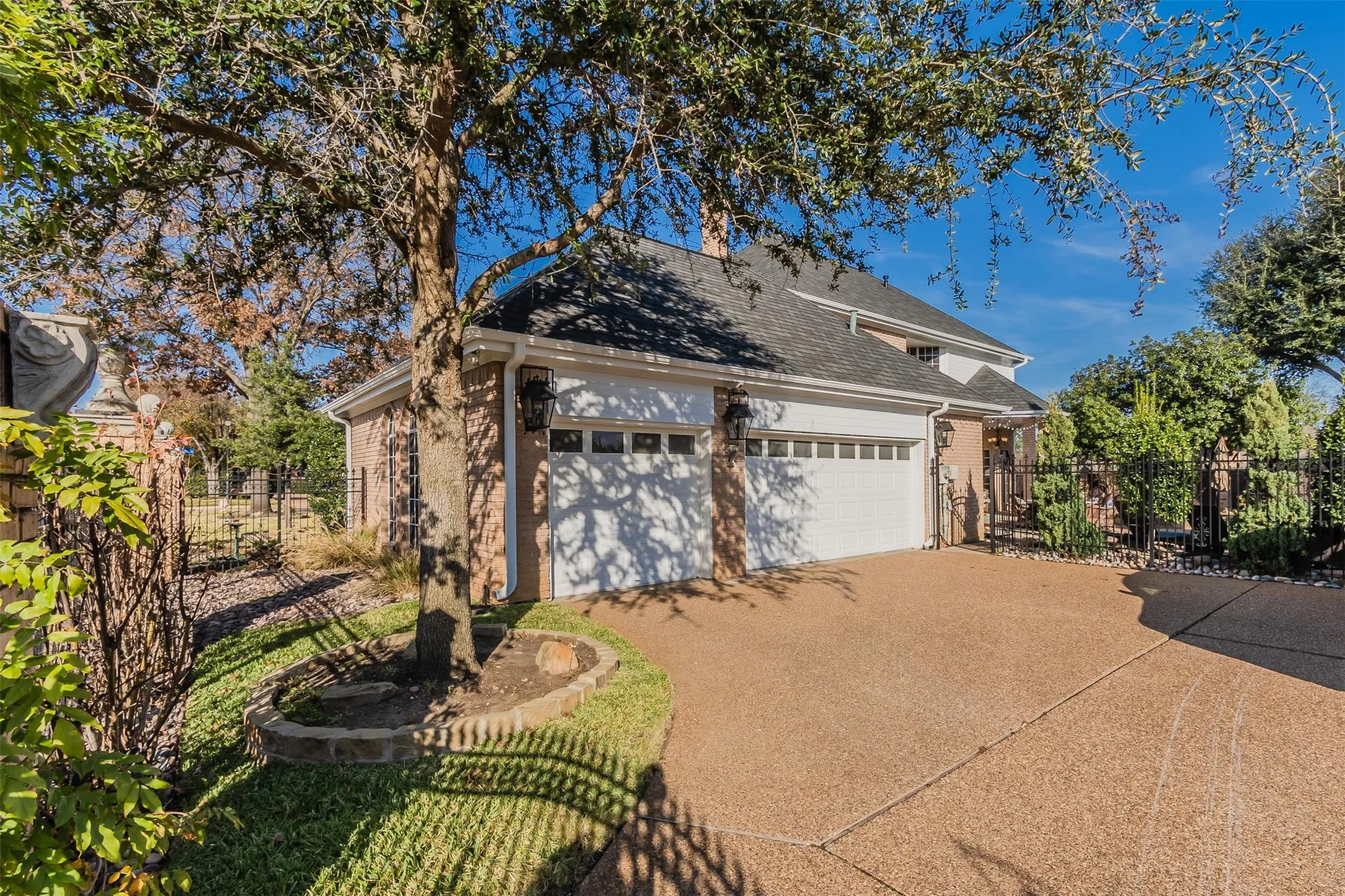 Single Family Residence For Rent in Tarrant County , 3401 Queensbury Way E, Colleyville, Texas 76034, 4 Bedroom, 4 Bathroom, 3 Garage spaces, 3,334 Sqft, built in 1989, mls#21404076, Real Estate Agent in Colleyville, Homes For Rent in Tarrant county, Homes For Rent in Colleyville, Realtor in Colleyville Texas, Real Estate Brokerage Independent Realty Texas, Luminita Cordes Realtor