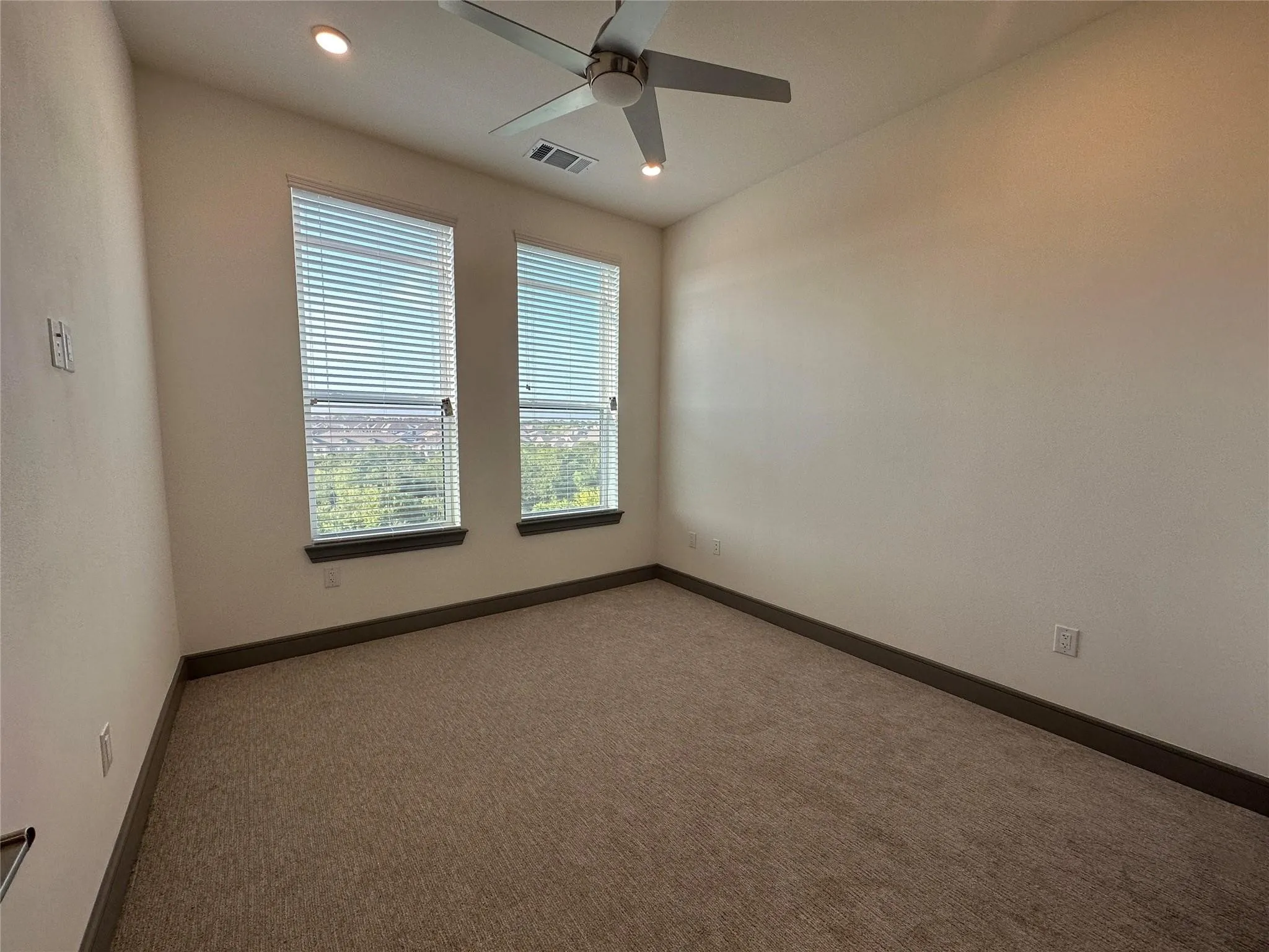 Condominium For Rent in Denton County , 2700 Old Denton Road 4434, Carrollton, Texas 75007, 2 Bedroom, 2 Bathroom, Garage spaces, 1,025 Sqft, built in 2023, mls#21404079, Real Estate Agent in Carrollton, Homes For Rent in Denton county, Homes For Rent in Carrollton, Realtor in Carrollton Texas, Real Estate Brokerage Independent Realty Texas, Luminita Cordes Realtor