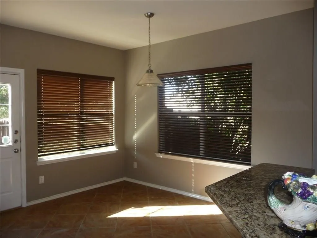 Single Family Residence For Rent in Denton County , 725 Teal Drive, Aubrey, Texas 76227, 5 Bedroom, 4 Bathroom, 2 Garage spaces, 3,033 Sqft, built in 2003, mls#21404092, Real Estate Agent in Aubrey, Homes For Rent in Denton county, Homes For Rent in Aubrey, Realtor in Aubrey Texas, Real Estate Brokerage Independent Realty Texas, Luminita Cordes Realtor