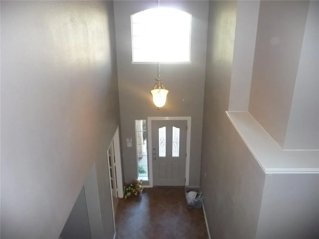 Single Family Residence For Rent in Denton County , 725 Teal Drive, Aubrey, Texas 76227, 5 Bedroom, 4 Bathroom, 2 Garage spaces, 3,033 Sqft, built in 2003, mls#21404092, Real Estate Agent in Aubrey, Homes For Rent in Denton county, Homes For Rent in Aubrey, Realtor in Aubrey Texas, Real Estate Brokerage Independent Realty Texas, Luminita Cordes Realtor