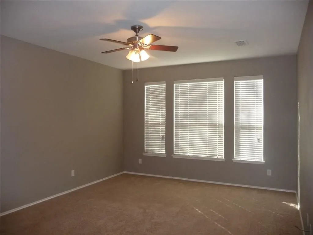 Single Family Residence For Rent in Denton County , 725 Teal Drive, Aubrey, Texas 76227, 5 Bedroom, 4 Bathroom, 2 Garage spaces, 3,033 Sqft, built in 2003, mls#21404092, Real Estate Agent in Aubrey, Homes For Rent in Denton county, Homes For Rent in Aubrey, Realtor in Aubrey Texas, Real Estate Brokerage Independent Realty Texas, Luminita Cordes Realtor