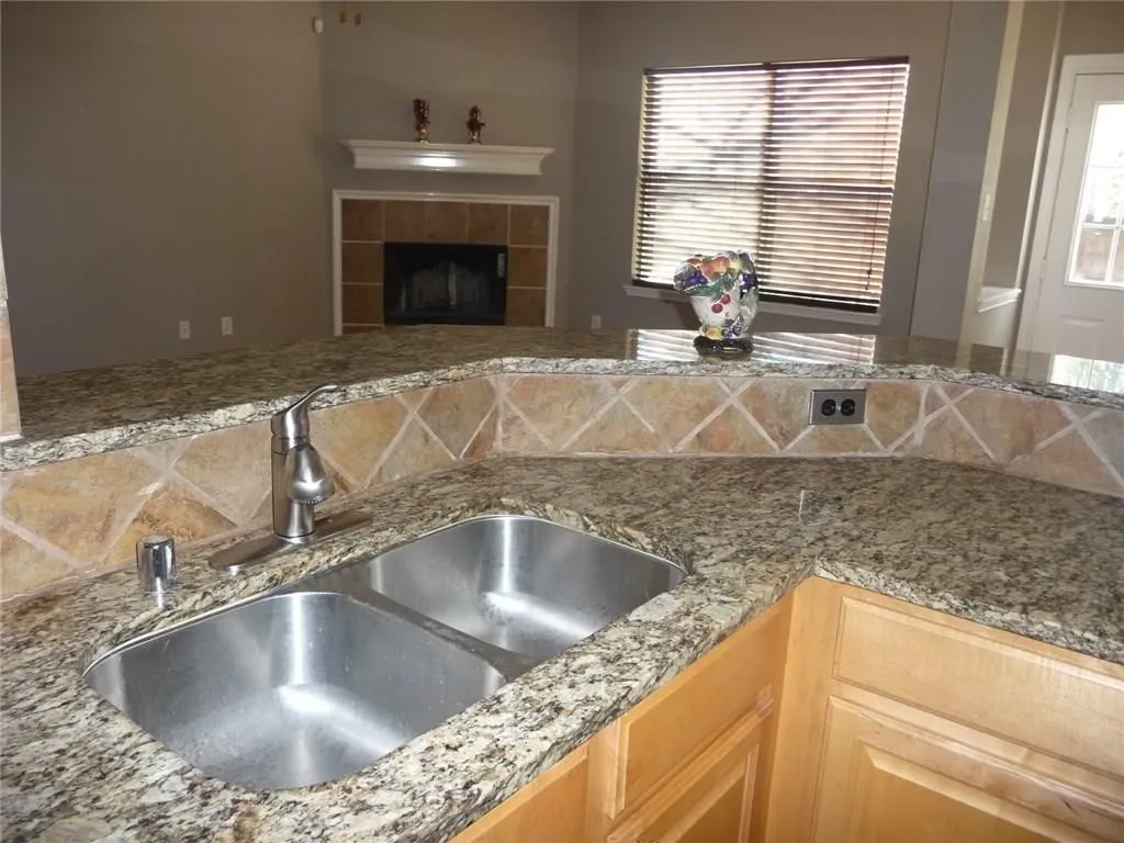 Single Family Residence For Rent in Denton County , 725 Teal Drive, Aubrey, Texas 76227, 5 Bedroom, 4 Bathroom, 2 Garage spaces, 3,033 Sqft, built in 2003, mls#21404092, Real Estate Agent in Aubrey, Homes For Rent in Denton county, Homes For Rent in Aubrey, Realtor in Aubrey Texas, Real Estate Brokerage Independent Realty Texas, Luminita Cordes Realtor