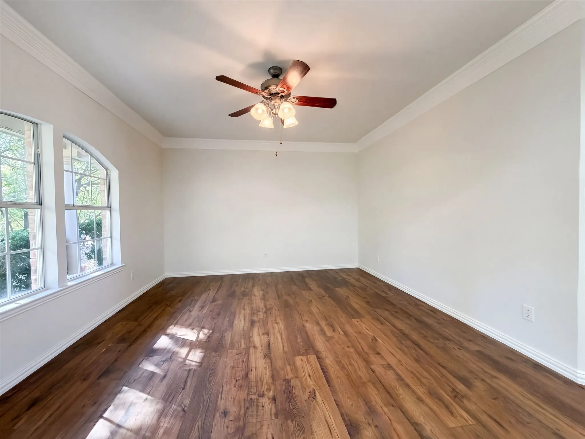 Single Family Residence For Sale in Collin County , 3218 Berry Hollow, Melissa, Texas 75454, 4 Bedroom, 3 Bathroom, 2 Garage spaces, 2,844 Sqft, built in 2000, mls#21404090, Real Estate Agent in Melissa, Homes For Sale in Collin county, Homes For Sale in Melissa, Realtor in Melissa Texas, Real Estate Brokerage Independent Realty Texas, Luminita Cordes Realtor
