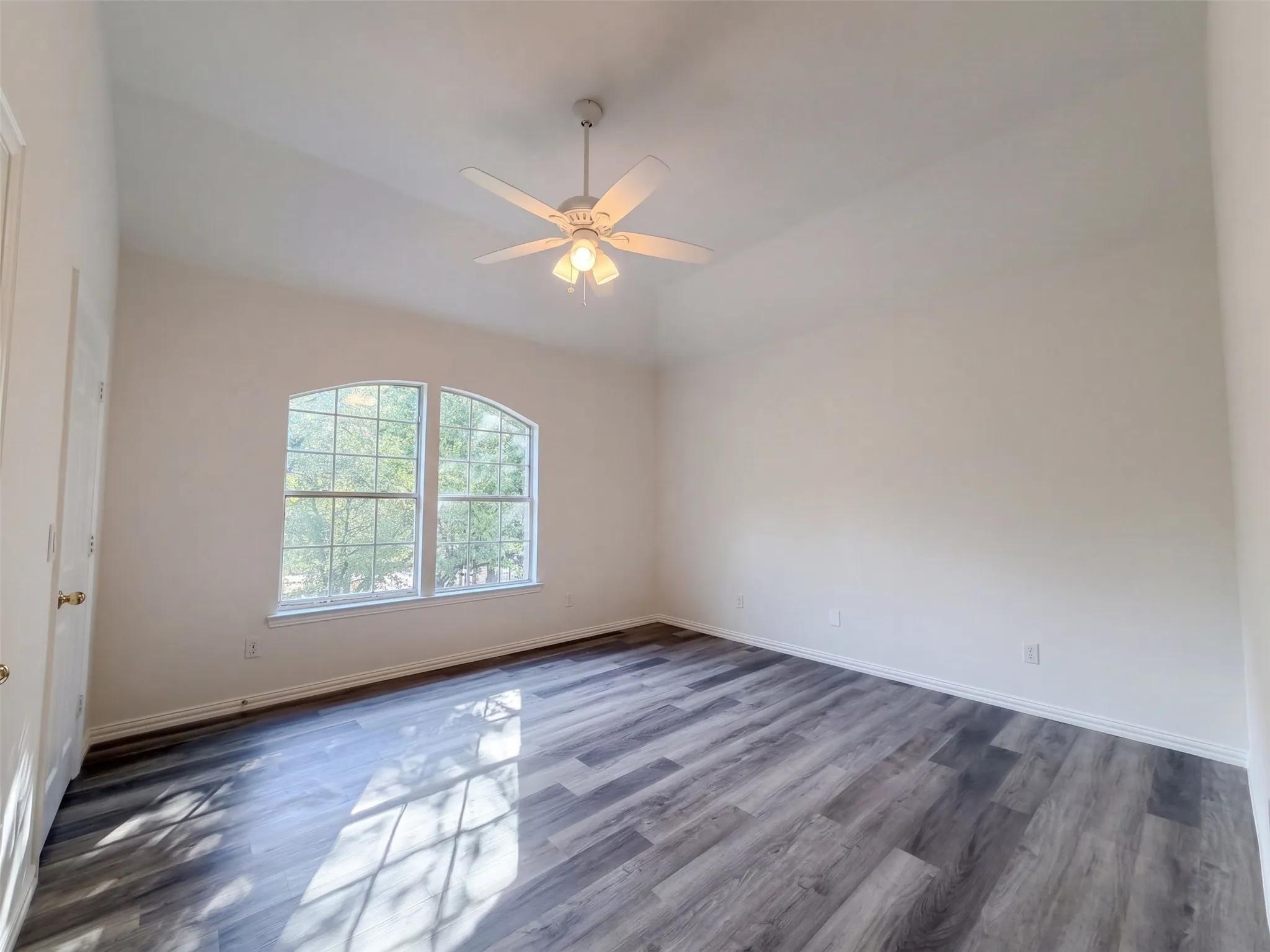 Single Family Residence For Sale in Collin County , 3218 Berry Hollow, Melissa, Texas 75454, 4 Bedroom, 3 Bathroom, 2 Garage spaces, 2,844 Sqft, built in 2000, mls#21404090, Real Estate Agent in Melissa, Homes For Sale in Collin county, Homes For Sale in Melissa, Realtor in Melissa Texas, Real Estate Brokerage Independent Realty Texas, Luminita Cordes Realtor