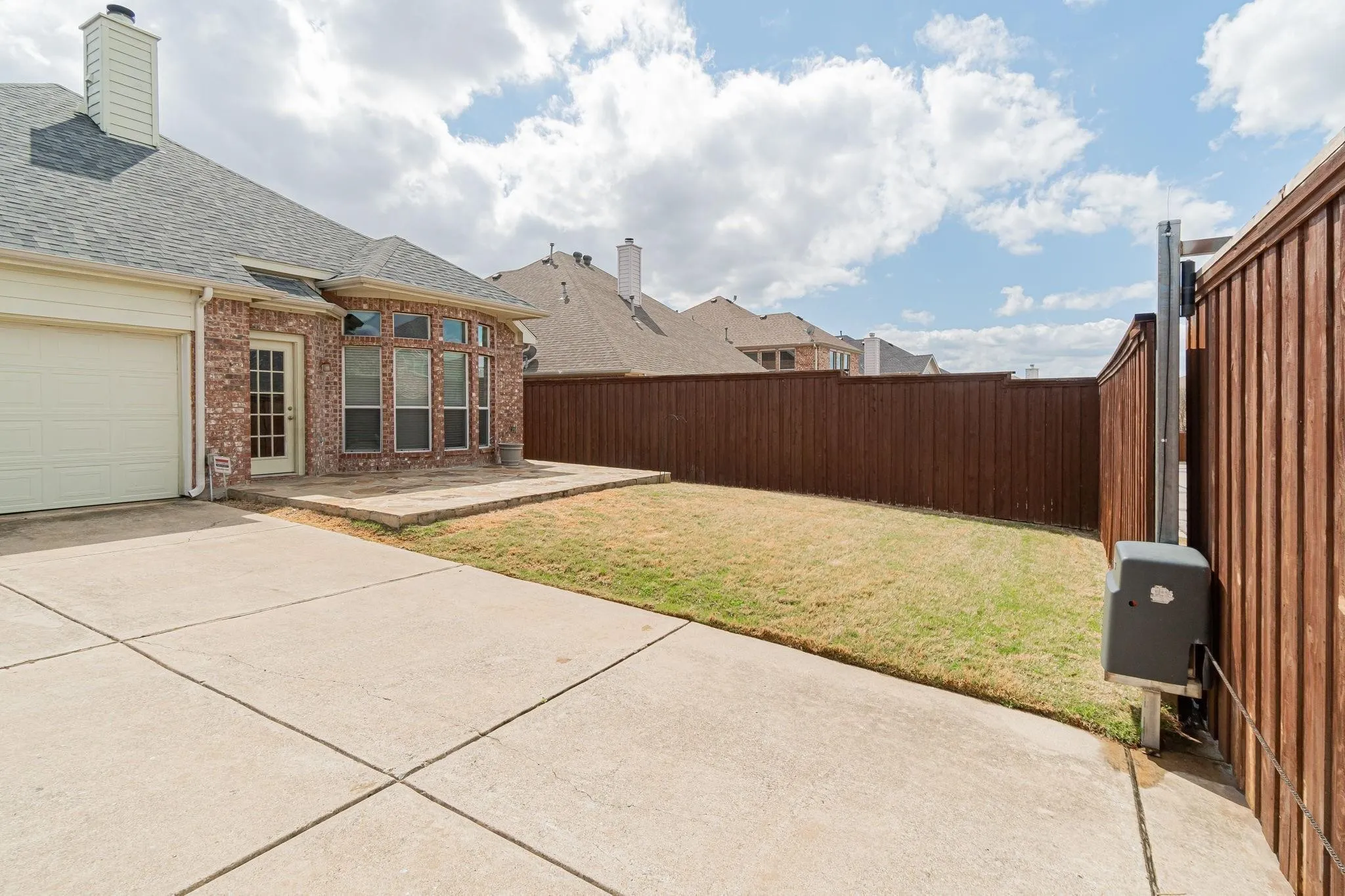 Single Family Residence For Rent in Denton County , 2450 Thorntree Drive, Frisco, Texas 75033, 4 Bedroom, 3 Bathroom, 2 Garage spaces, 2,207 Sqft, built in 2003, mls#21404102, Real Estate Agent in Frisco, Homes For Rent in Denton county, Homes For Rent in Frisco, Realtor in Frisco Texas, Real Estate Brokerage Independent Realty Texas, Luminita Cordes Realtor