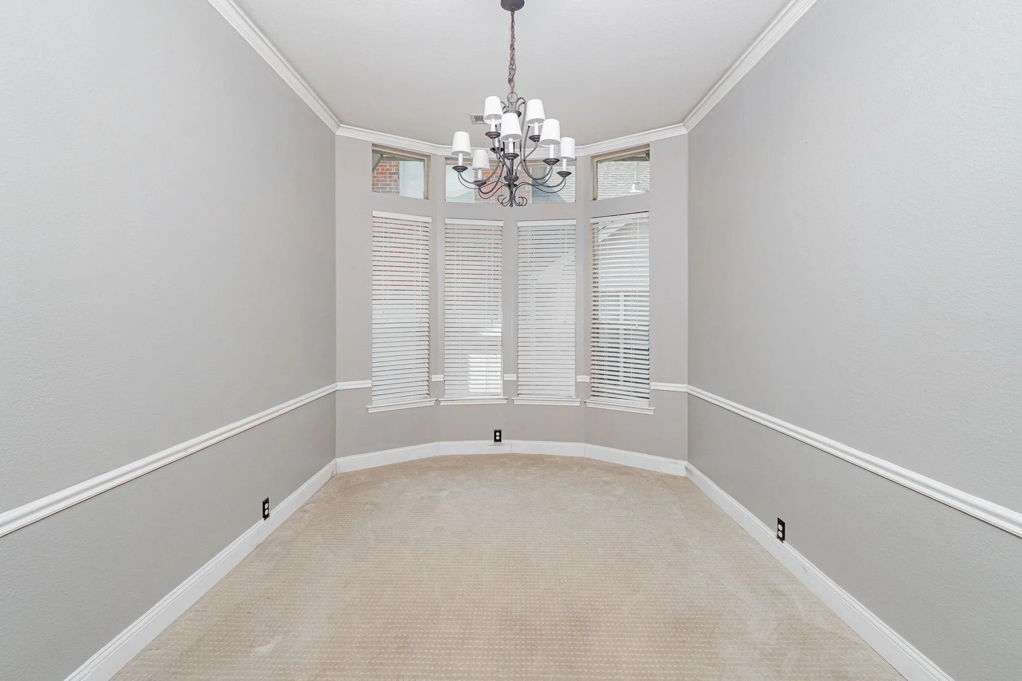Single Family Residence For Rent in Denton County , 2450 Thorntree Drive, Frisco, Texas 75033, 4 Bedroom, 3 Bathroom, 2 Garage spaces, 2,207 Sqft, built in 2003, mls#21404102, Real Estate Agent in Frisco, Homes For Rent in Denton county, Homes For Rent in Frisco, Realtor in Frisco Texas, Real Estate Brokerage Independent Realty Texas, Luminita Cordes Realtor