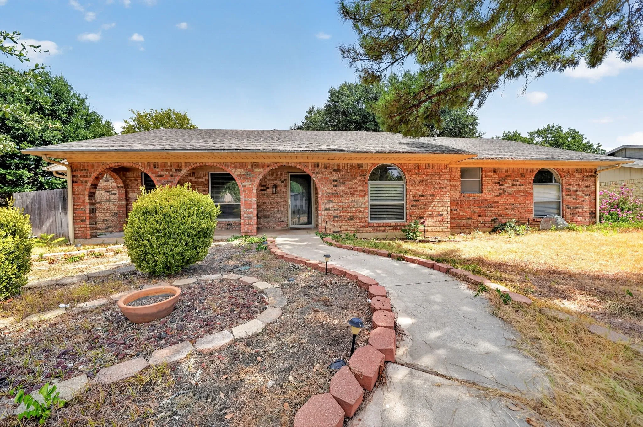 Single Family Residence For Sale