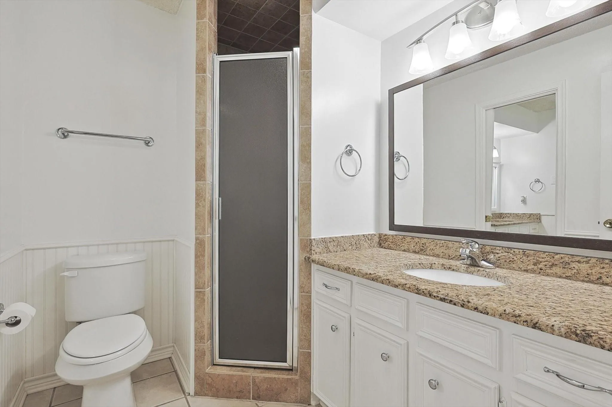 Single Family Residence For Sale in Denton County , 2320 Georgetown Drive, Denton, Texas 76201, 4 Bedroom, 2 Bathroom, 2 Garage spaces, 2,054 Sqft, built in 1970, mls#21404104, Real Estate Agent in Denton, Homes For Sale in Denton county, Homes For Sale in Denton, Realtor in Denton Texas, Real Estate Brokerage Independent Realty Texas, Luminita Cordes Realtor