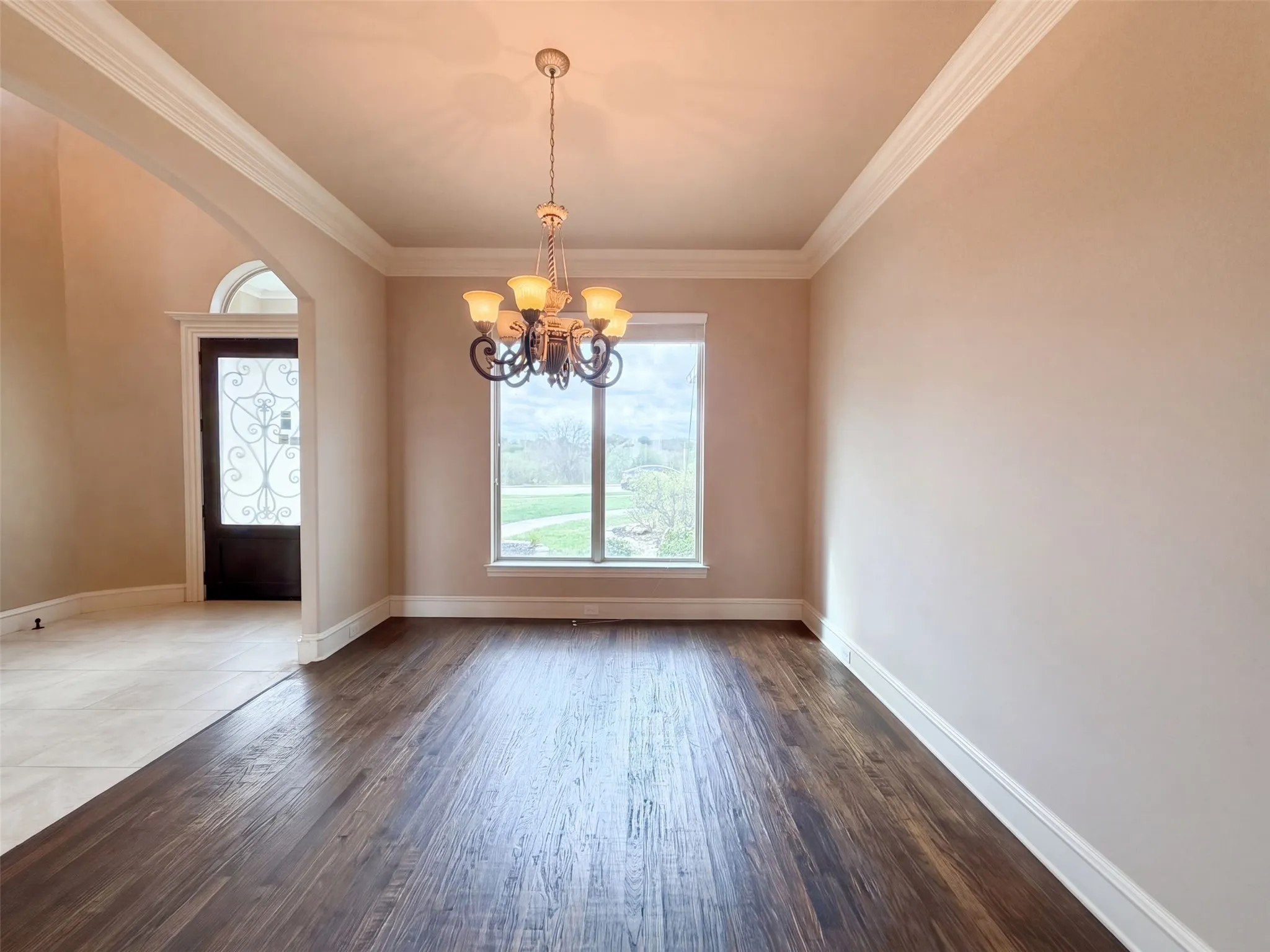 Single Family Residence For Sale in Dallas County , 1119 Mallard Pointe Drive, Grand Prairie, Texas 75104, 4 Bedroom, 4 Bathroom, 3 Garage spaces, 3,837 Sqft, built in 2005, mls#21404103, Real Estate Agent in Grand Prairie, Homes For Sale in Dallas county, Homes For Sale in Grand Prairie, Realtor in Grand Prairie Texas, Real Estate Brokerage Independent Realty Texas, Luminita Cordes Realtor