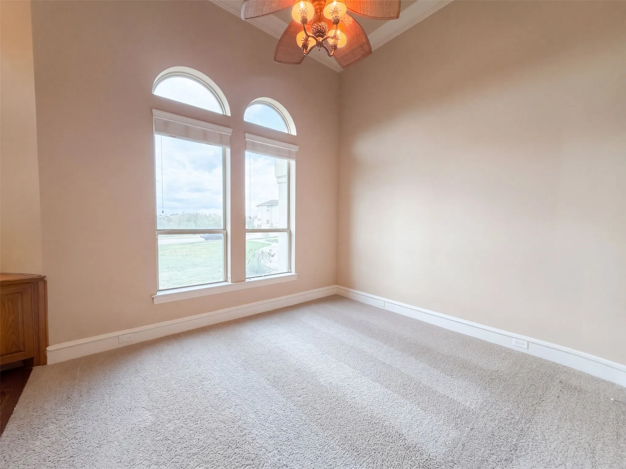 Single Family Residence For Sale in Dallas County , 1119 Mallard Pointe Drive, Grand Prairie, Texas 75104, 4 Bedroom, 4 Bathroom, 3 Garage spaces, 3,837 Sqft, built in 2005, mls#21404103, Real Estate Agent in Grand Prairie, Homes For Sale in Dallas county, Homes For Sale in Grand Prairie, Realtor in Grand Prairie Texas, Real Estate Brokerage Independent Realty Texas, Luminita Cordes Realtor
