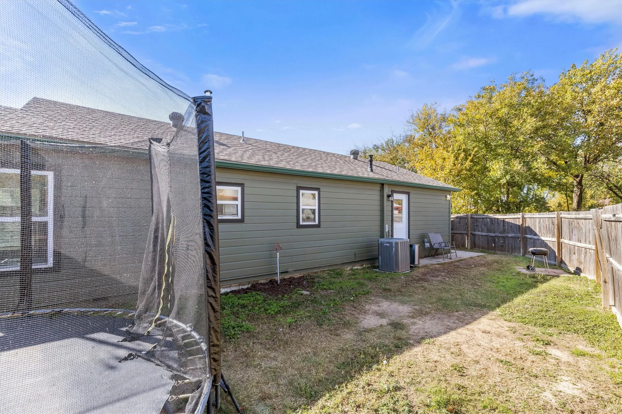 Single Family Residence For Sale in Cooke County , 101 3rd Street, Valley View, Texas 76272, 3 Bedroom, 2 Bathroom, Garage spaces, 1,098 Sqft, built in 1950, mls#21403472, Real Estate Agent in Valley View, Homes For Sale in Cooke county, Homes For Sale in Valley View, Realtor in Valley View Texas, Real Estate Brokerage Independent Realty Texas, Luminita Cordes Realtor