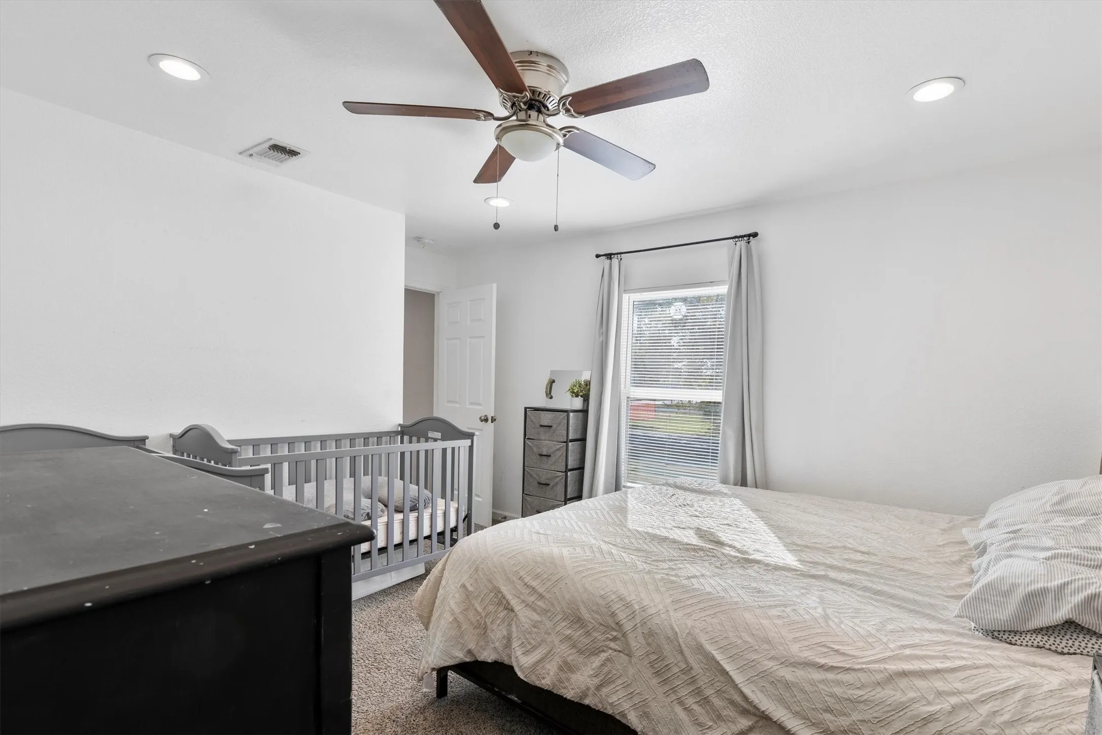 Single Family Residence For Sale in Cooke County , 101 3rd Street, Valley View, Texas 76272, 3 Bedroom, 2 Bathroom, Garage spaces, 1,098 Sqft, built in 1950, mls#21403472, Real Estate Agent in Valley View, Homes For Sale in Cooke county, Homes For Sale in Valley View, Realtor in Valley View Texas, Real Estate Brokerage Independent Realty Texas, Luminita Cordes Realtor