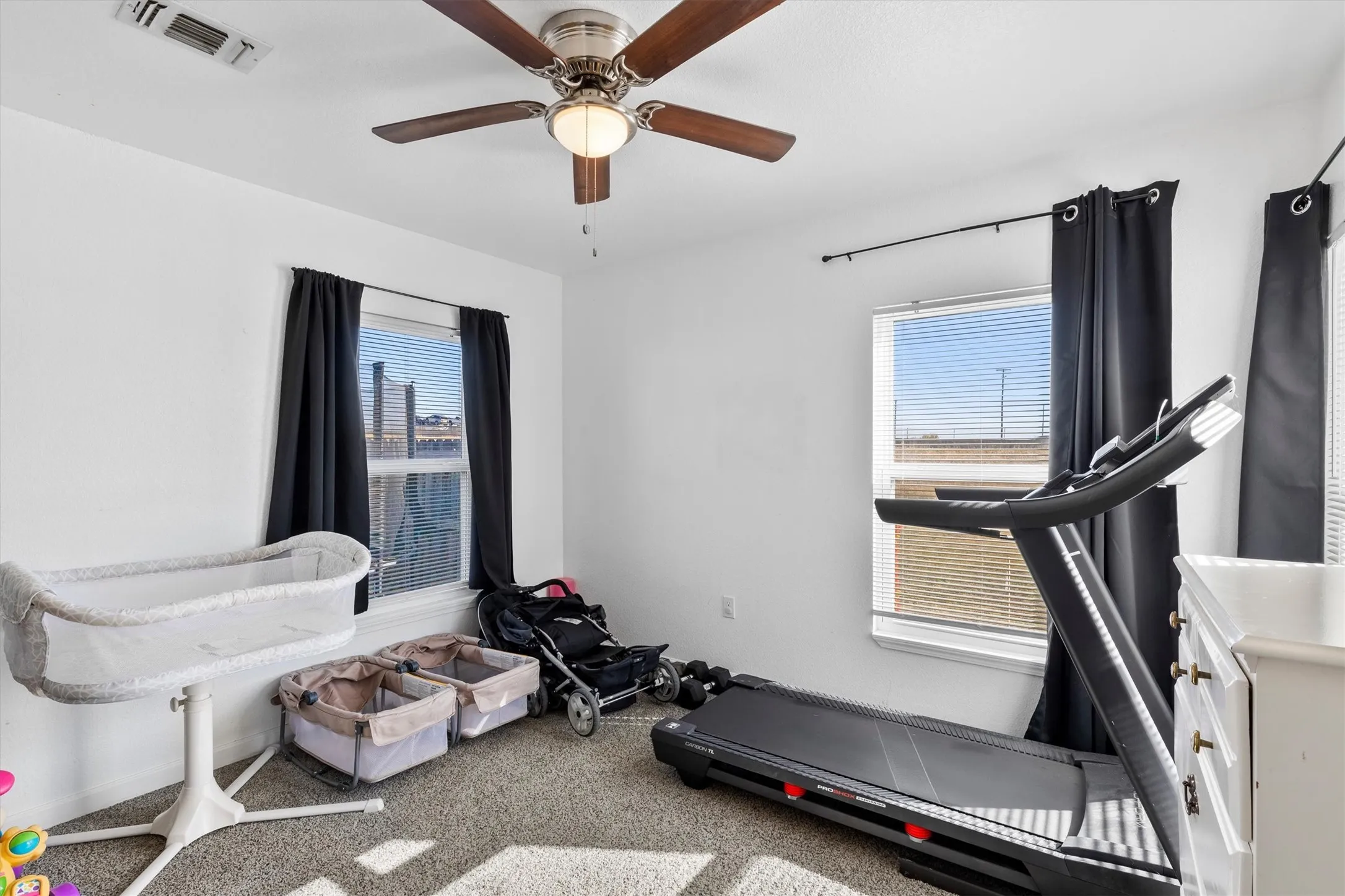 Single Family Residence For Sale in Cooke County , 101 3rd Street, Valley View, Texas 76272, 3 Bedroom, 2 Bathroom, Garage spaces, 1,098 Sqft, built in 1950, mls#21403472, Real Estate Agent in Valley View, Homes For Sale in Cooke county, Homes For Sale in Valley View, Realtor in Valley View Texas, Real Estate Brokerage Independent Realty Texas, Luminita Cordes Realtor