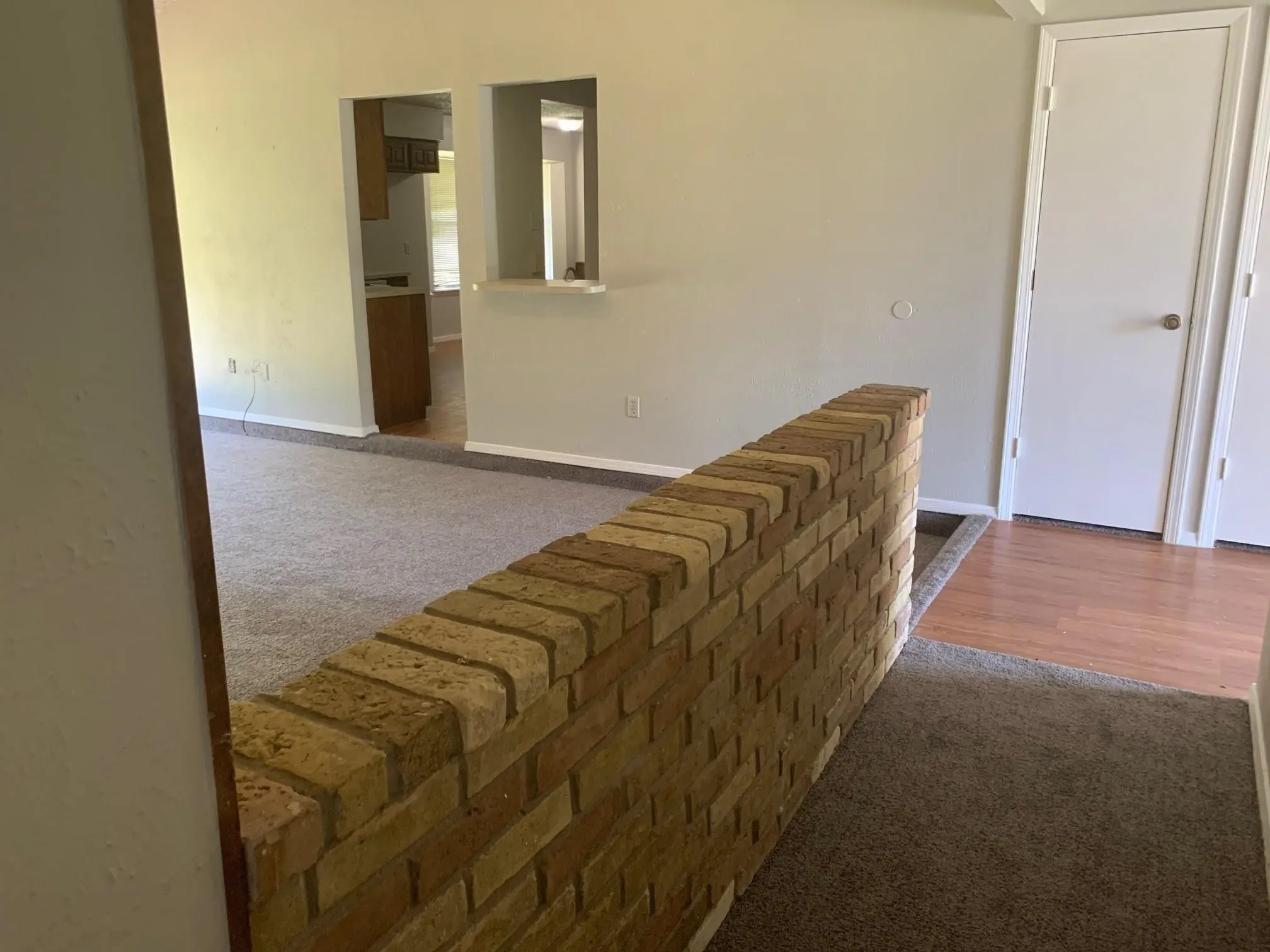 Single Family Residence For Rent in Tarrant County , 2518 Highgate Drive, Arlington, Texas 76016, 3 Bedroom, 2 Bathroom, 2 Garage spaces, 1,475 Sqft, built in 1978, mls#21404068, Real Estate Agent in Arlington, Homes For Rent in Tarrant county, Homes For Rent in Arlington, Realtor in Arlington Texas, Real Estate Brokerage Independent Realty Texas, Luminita Cordes Realtor