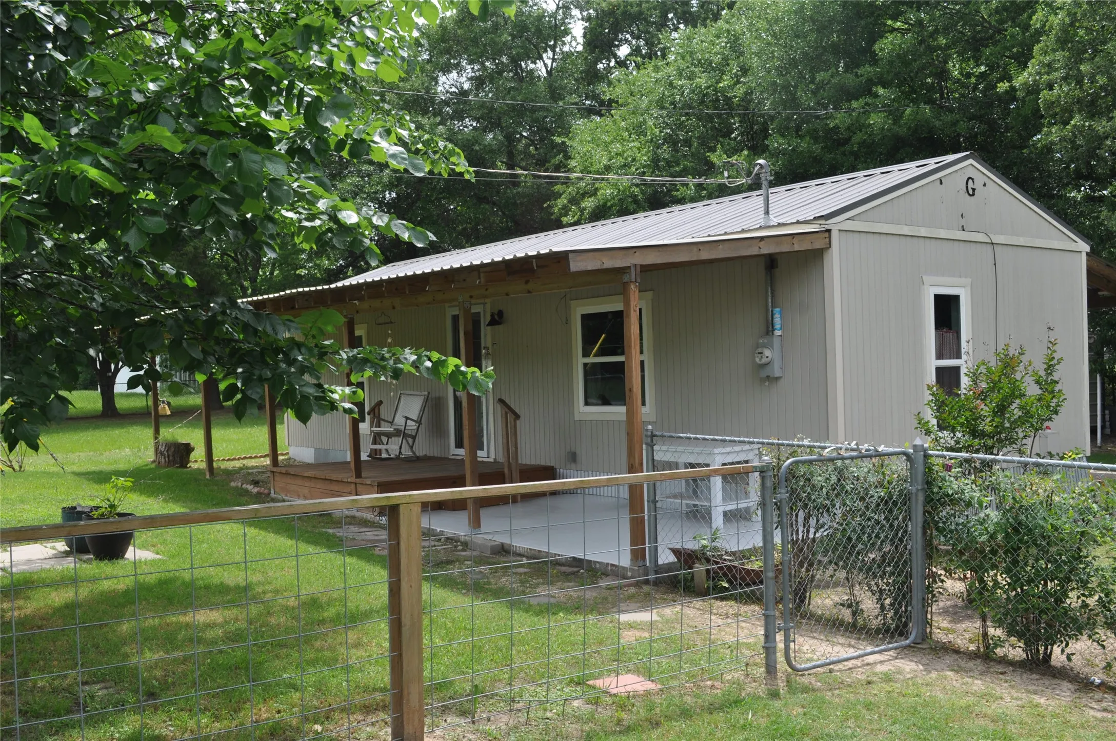 Single Family Residence For Sale in Hunt County , 10166 Northview Drive, Wills Point, Texas 75169, 2 Bedroom, 1 Bathroom, Garage spaces, 704 Sqft, built in 1984, mls#21402899, Real Estate Agent in Wills Point, Homes For Sale in Hunt county, Homes For Sale in Wills Point, Realtor in Wills Point Texas, Real Estate Brokerage Independent Realty Texas, Luminita Cordes Realtor