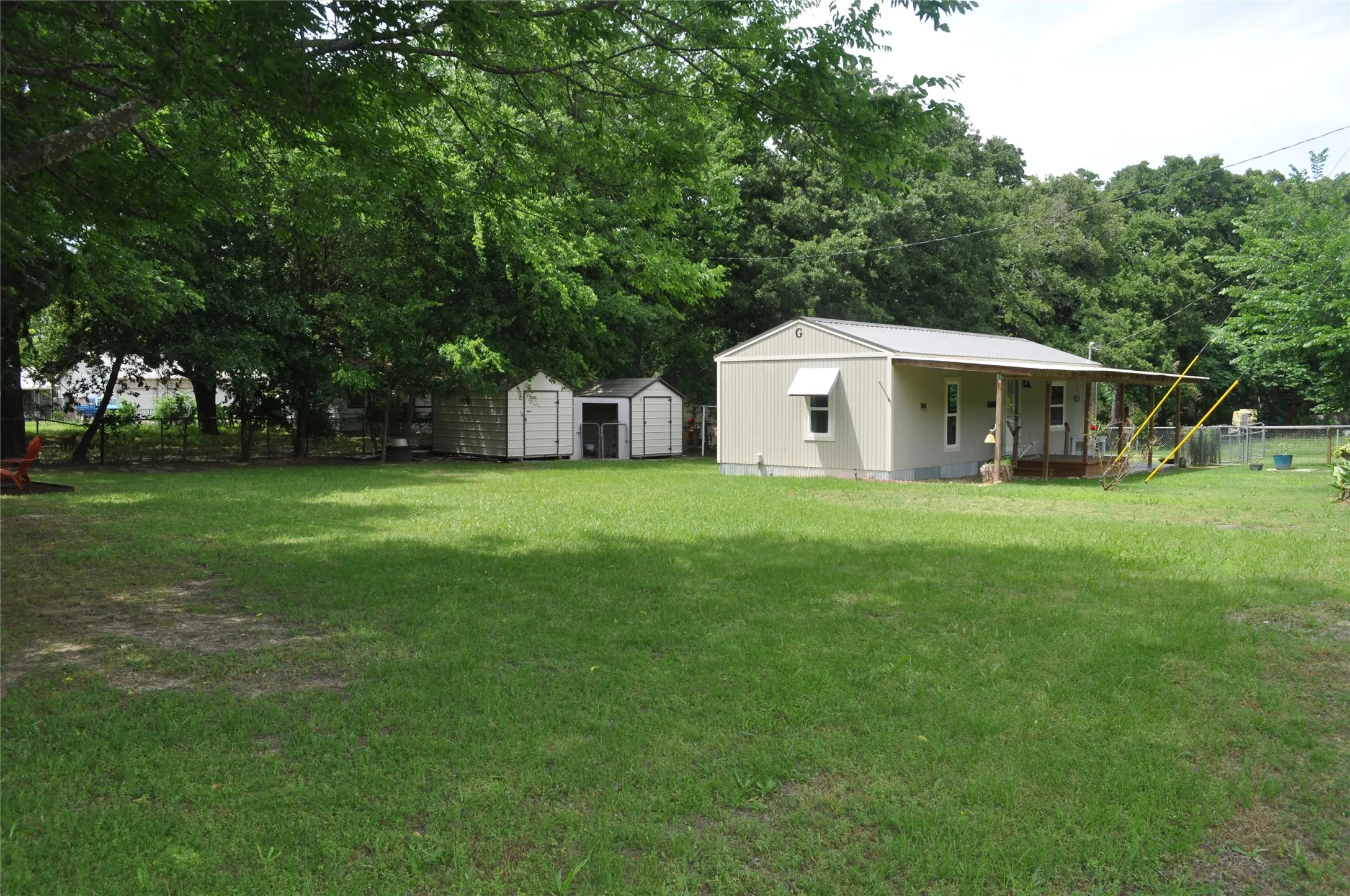 Single Family Residence For Sale in Hunt County , 10166 Northview Drive, Wills Point, Texas 75169, 2 Bedroom, 1 Bathroom, Garage spaces, 704 Sqft, built in 1984, mls#21402899, Real Estate Agent in Wills Point, Homes For Sale in Hunt county, Homes For Sale in Wills Point, Realtor in Wills Point Texas, Real Estate Brokerage Independent Realty Texas, Luminita Cordes Realtor