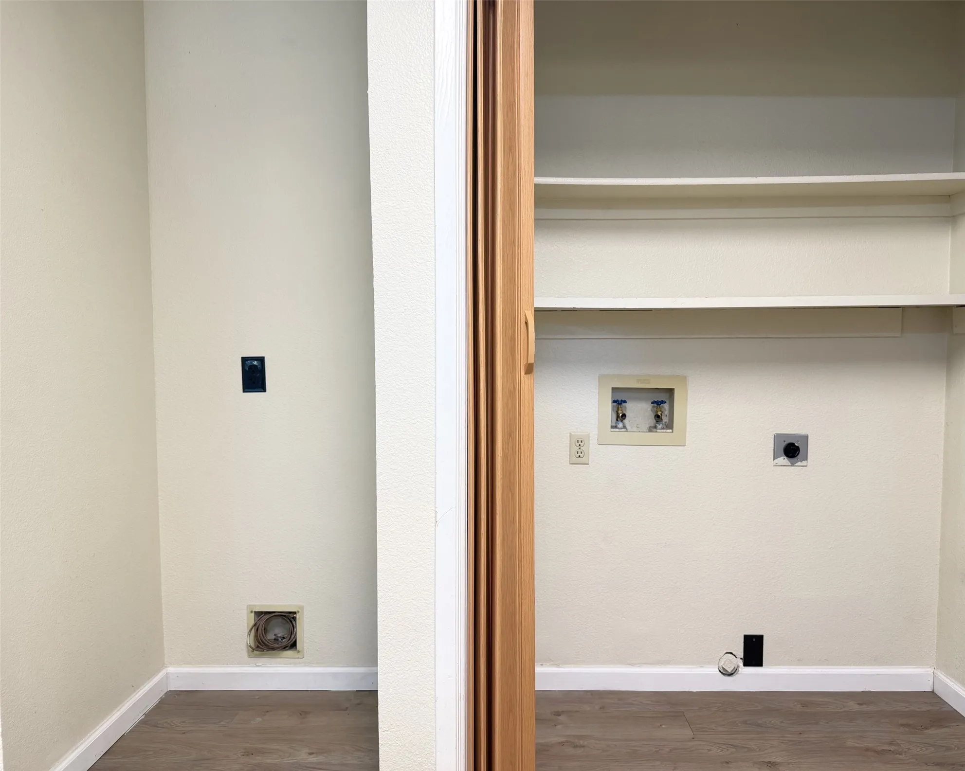 Single Family Residence For Rent in Denton County , 1905 Jasmine Street, Denton, Texas 76205, 3 Bedroom, 2 Bathroom, 1 Garage spaces, 1,427 Sqft, built in 1984, mls#21403997, Real Estate Agent in Denton, Homes For Rent in Denton county, Homes For Rent in Denton, Realtor in Denton Texas, Real Estate Brokerage Independent Realty Texas, Luminita Cordes Realtor