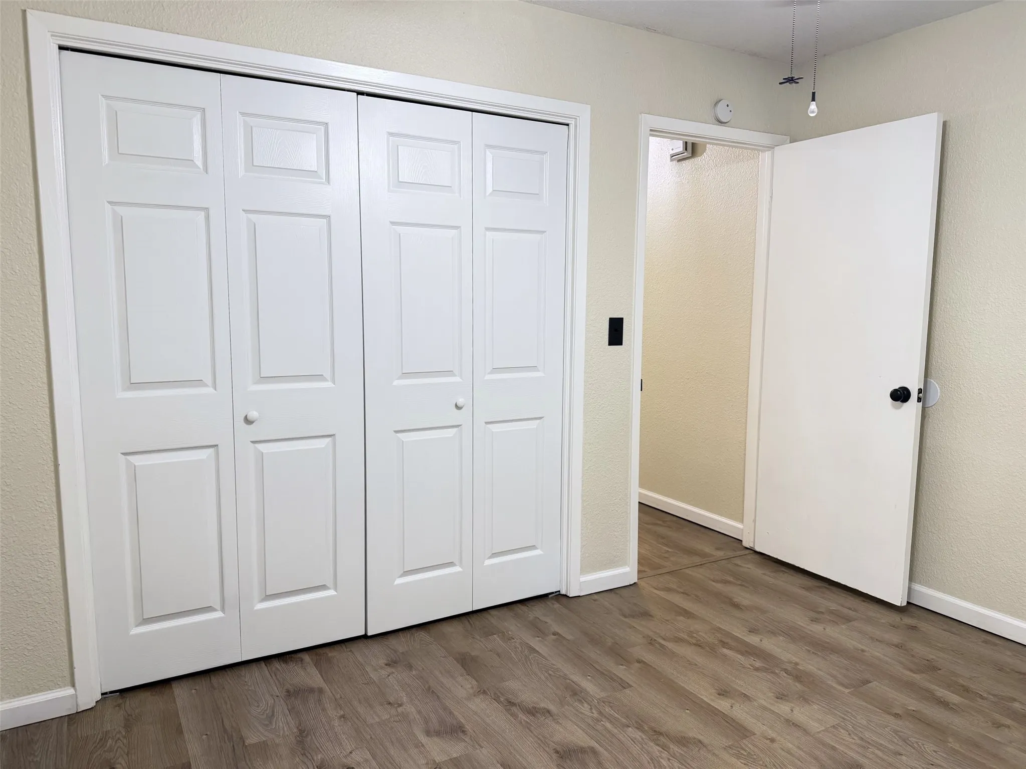 Single Family Residence For Rent in Denton County , 1905 Jasmine Street, Denton, Texas 76205, 3 Bedroom, 2 Bathroom, 1 Garage spaces, 1,427 Sqft, built in 1984, mls#21403997, Real Estate Agent in Denton, Homes For Rent in Denton county, Homes For Rent in Denton, Realtor in Denton Texas, Real Estate Brokerage Independent Realty Texas, Luminita Cordes Realtor