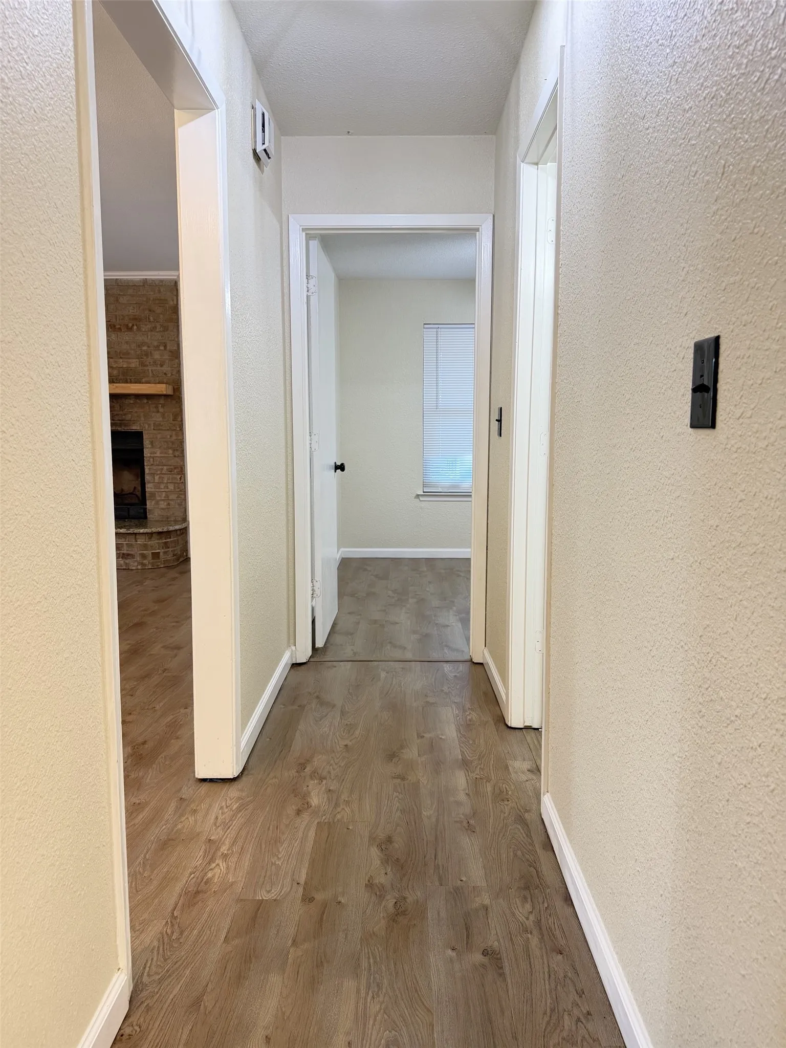 Single Family Residence For Rent in Denton County , 1905 Jasmine Street, Denton, Texas 76205, 3 Bedroom, 2 Bathroom, 1 Garage spaces, 1,427 Sqft, built in 1984, mls#21403997, Real Estate Agent in Denton, Homes For Rent in Denton county, Homes For Rent in Denton, Realtor in Denton Texas, Real Estate Brokerage Independent Realty Texas, Luminita Cordes Realtor