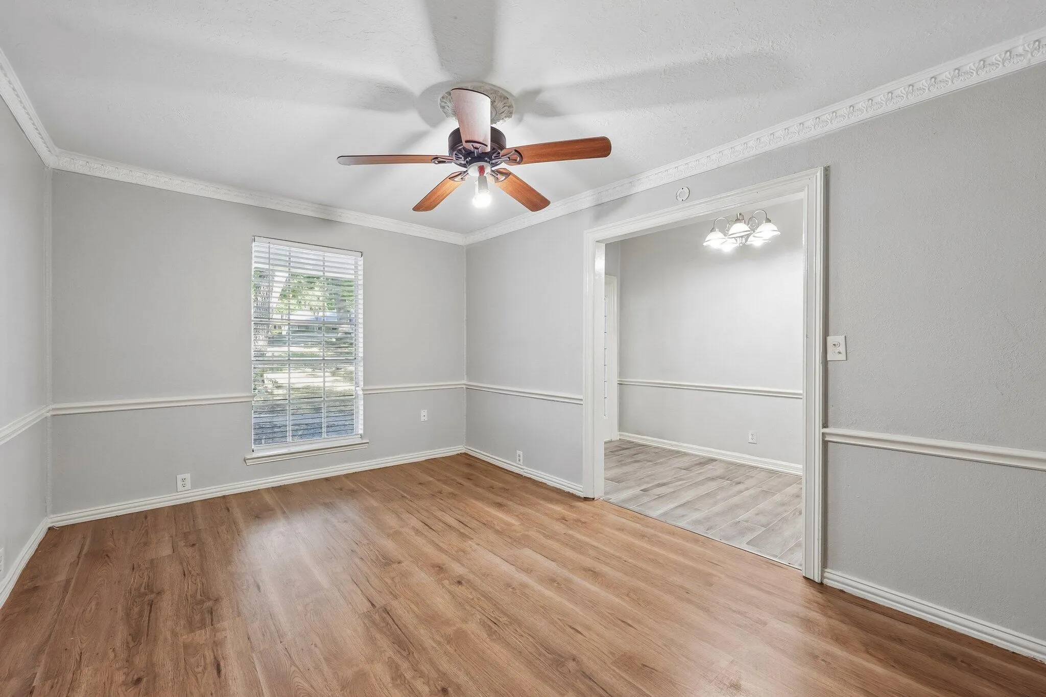 Single Family Residence For Sale in Dallas County , 620 Spinner Road, De Soto, Texas 75115, 4 Bedroom, 3 Bathroom, Garage spaces, 2,568 Sqft, built in 1974, mls#21404106, Real Estate Agent in De Soto, Homes For Sale in Dallas county, Homes For Sale in De Soto, Realtor in De Soto Texas, Real Estate Brokerage Independent Realty Texas, Luminita Cordes Realtor