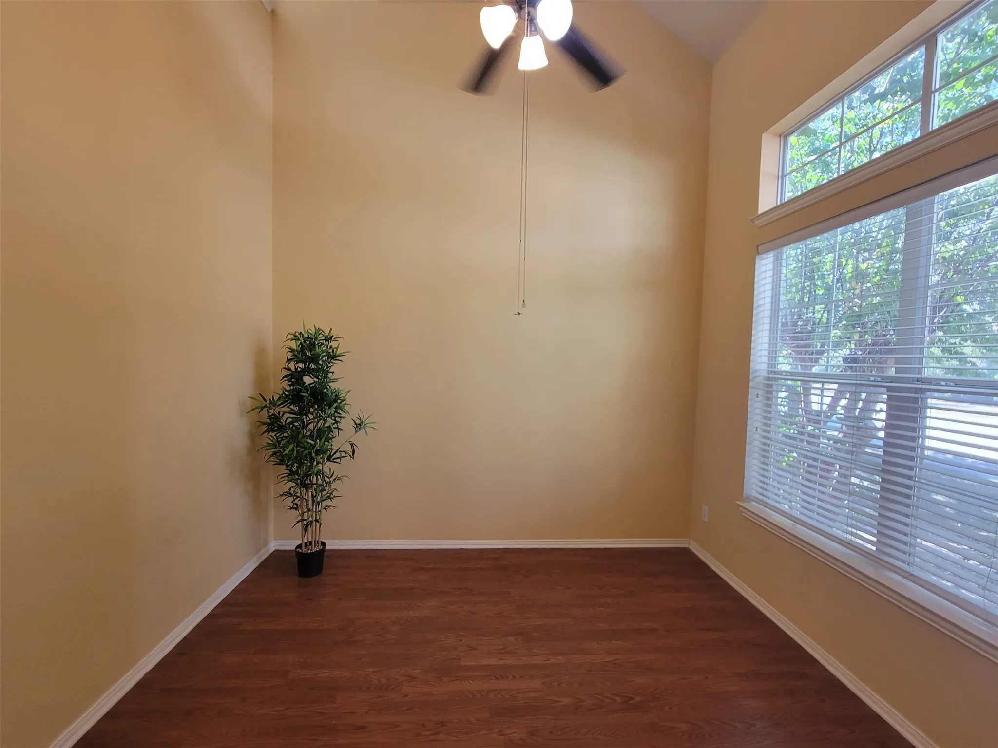 Single Family Residence For Rent in Denton County , 1550 Providence Boulevard, Providence Village, Texas 76227, 4 Bedroom, 3 Bathroom, 2 Garage spaces, 2,288 Sqft, built in 2003, mls#21404115, Real Estate Agent in Providence Village, Homes For Rent in Denton county, Homes For Rent in Providence Village, Realtor in Providence Village Texas, Real Estate Brokerage Independent Realty Texas, Luminita Cordes Realtor