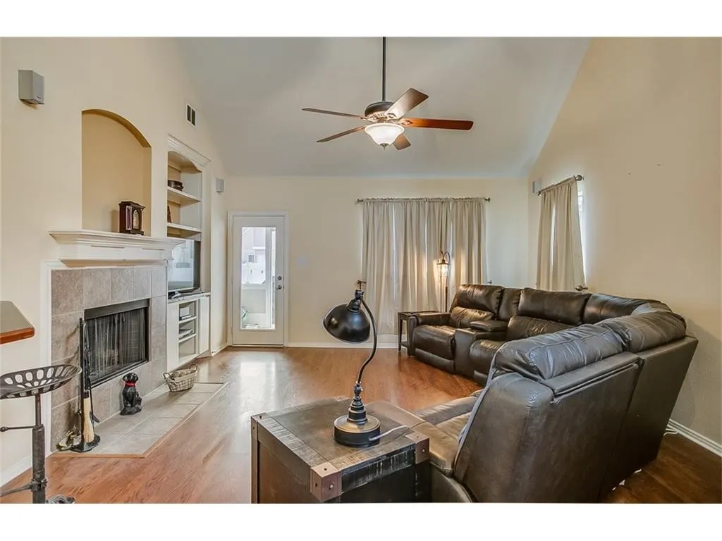 Single Family Residence For Rent in Denton County , 1550 Providence Boulevard, Providence Village, Texas 76227, 4 Bedroom, 3 Bathroom, 2 Garage spaces, 2,288 Sqft, built in 2003, mls#21404115, Real Estate Agent in Providence Village, Homes For Rent in Denton county, Homes For Rent in Providence Village, Realtor in Providence Village Texas, Real Estate Brokerage Independent Realty Texas, Luminita Cordes Realtor