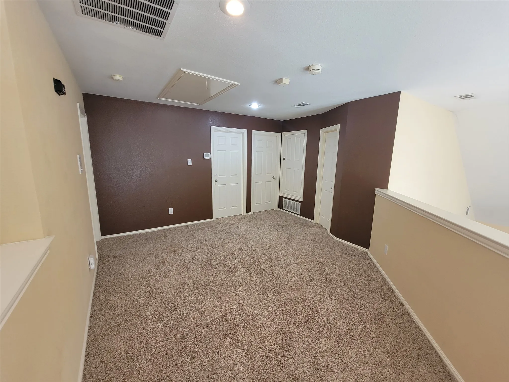 Single Family Residence For Rent in Denton County , 1550 Providence Boulevard, Providence Village, Texas 76227, 4 Bedroom, 3 Bathroom, 2 Garage spaces, 2,288 Sqft, built in 2003, mls#21404115, Real Estate Agent in Providence Village, Homes For Rent in Denton county, Homes For Rent in Providence Village, Realtor in Providence Village Texas, Real Estate Brokerage Independent Realty Texas, Luminita Cordes Realtor