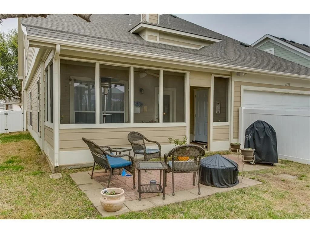 Single Family Residence For Rent in Denton County , 1550 Providence Boulevard, Providence Village, Texas 76227, 4 Bedroom, 3 Bathroom, 2 Garage spaces, 2,288 Sqft, built in 2003, mls#21404115, Real Estate Agent in Providence Village, Homes For Rent in Denton county, Homes For Rent in Providence Village, Realtor in Providence Village Texas, Real Estate Brokerage Independent Realty Texas, Luminita Cordes Realtor