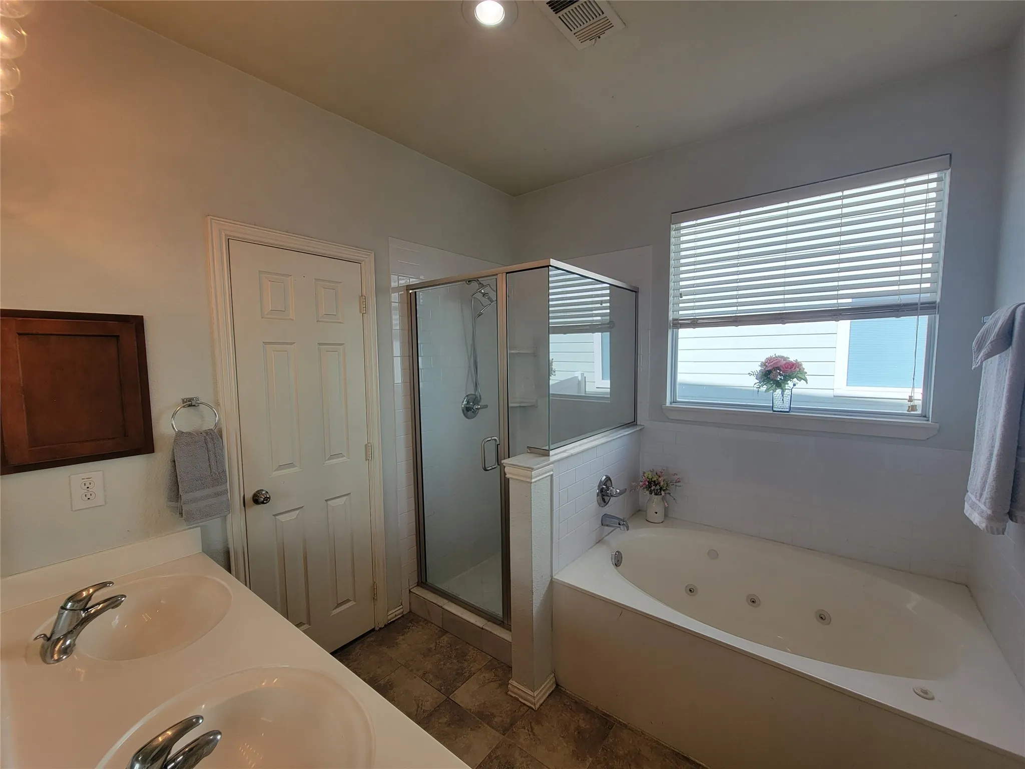 Single Family Residence For Rent in Denton County , 1550 Providence Boulevard, Providence Village, Texas 76227, 4 Bedroom, 3 Bathroom, 2 Garage spaces, 2,288 Sqft, built in 2003, mls#21404115, Real Estate Agent in Providence Village, Homes For Rent in Denton county, Homes For Rent in Providence Village, Realtor in Providence Village Texas, Real Estate Brokerage Independent Realty Texas, Luminita Cordes Realtor