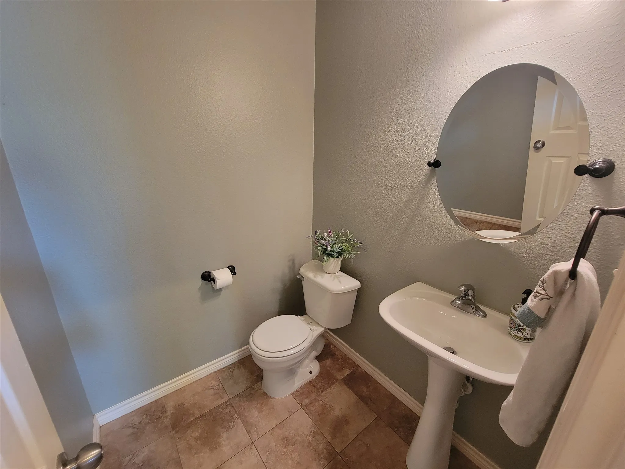 Single Family Residence For Rent in Denton County , 1550 Providence Boulevard, Providence Village, Texas 76227, 4 Bedroom, 3 Bathroom, 2 Garage spaces, 2,288 Sqft, built in 2003, mls#21404115, Real Estate Agent in Providence Village, Homes For Rent in Denton county, Homes For Rent in Providence Village, Realtor in Providence Village Texas, Real Estate Brokerage Independent Realty Texas, Luminita Cordes Realtor