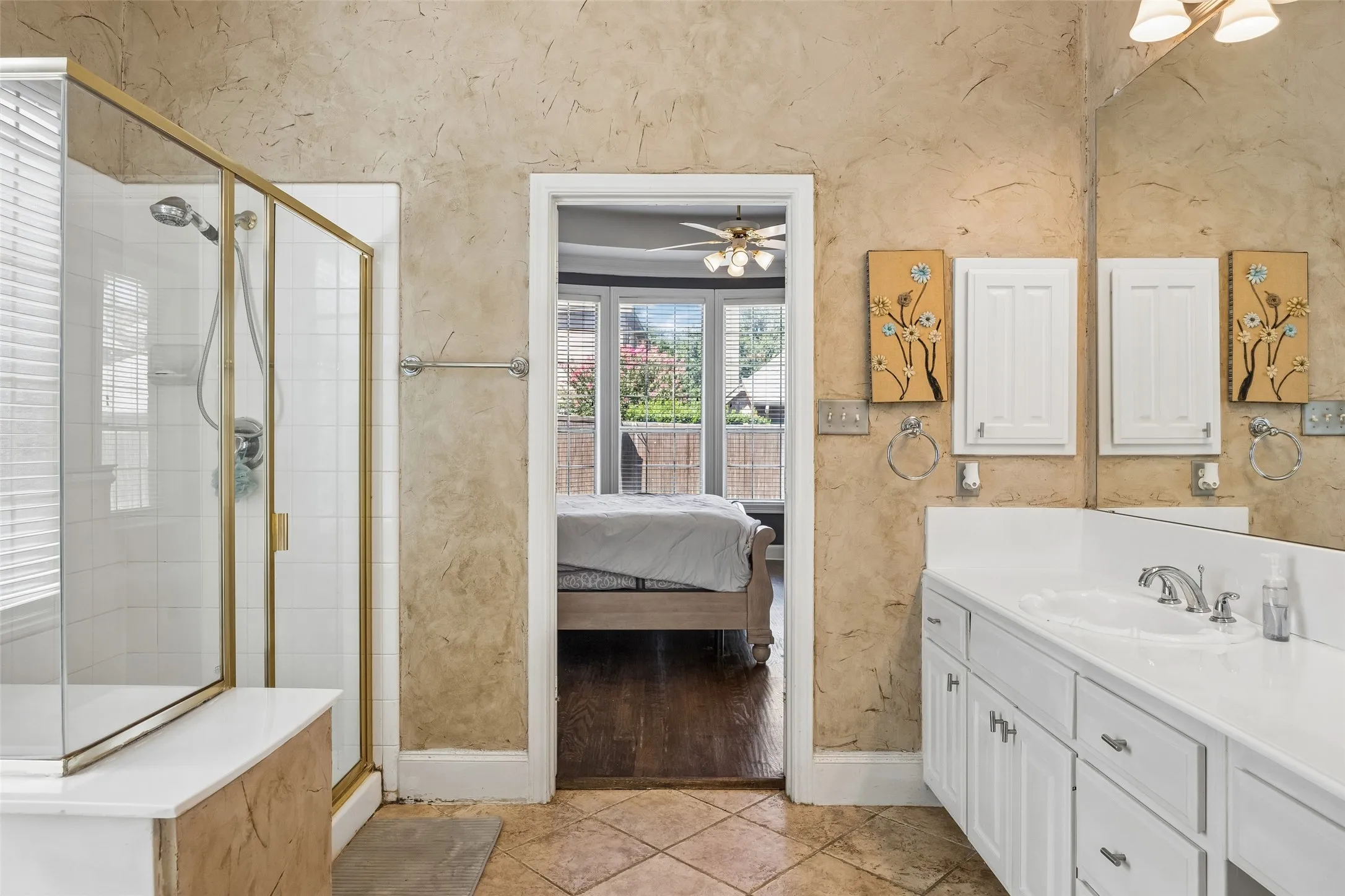 Single Family Residence For Sale in Collin County , 2124 Grayson Road, Mc Kinney, Texas 75072, 5 Bedroom, 4 Bathroom, 3 Garage spaces, 3,671 Sqft, built in 1999, mls#21404116, Real Estate Agent in Mc Kinney, Homes For Sale in Collin county, Homes For Sale in Mc Kinney, Realtor in Mc Kinney Texas, Real Estate Brokerage Independent Realty Texas, Luminita Cordes Realtor