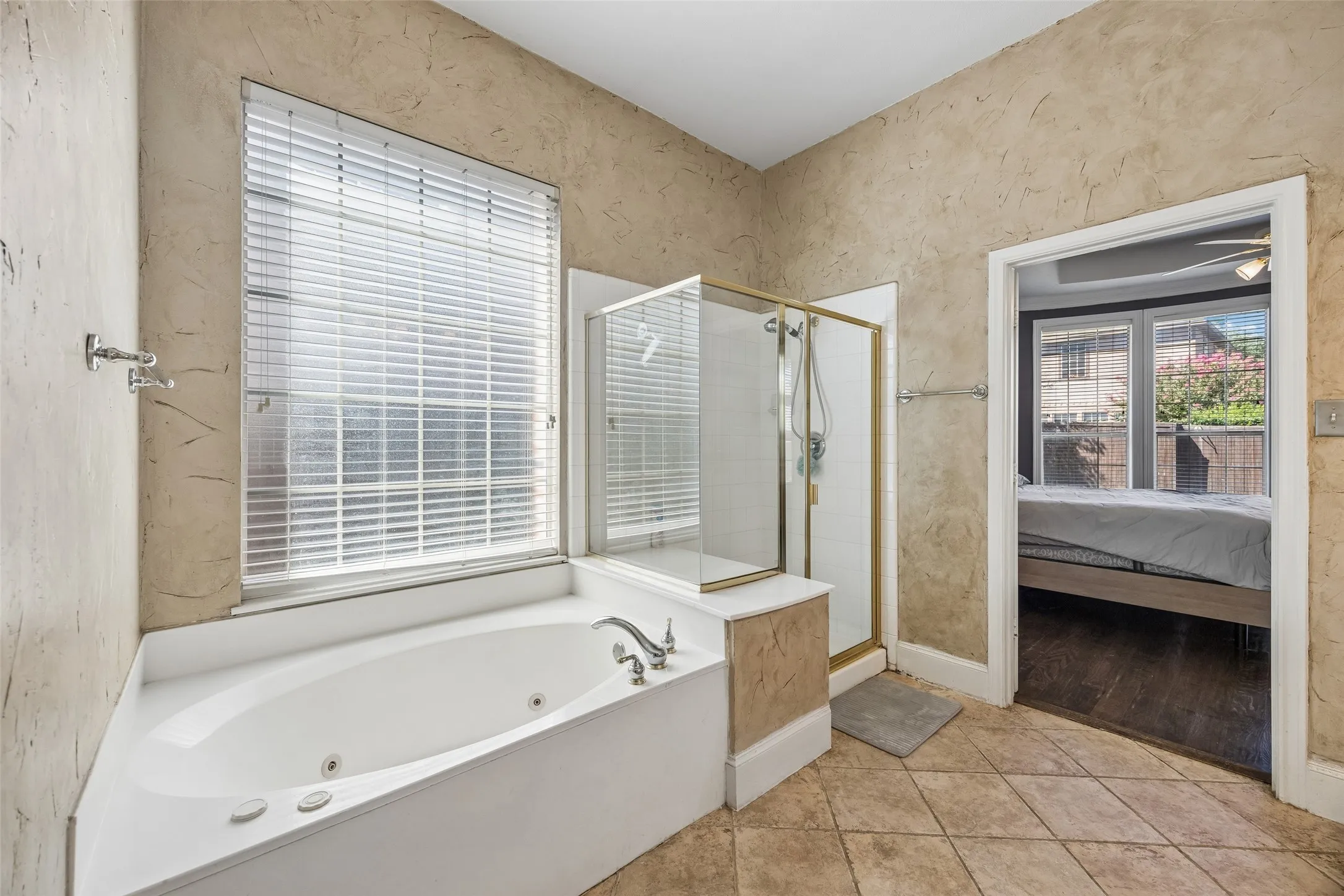 Single Family Residence For Sale in Collin County , 2124 Grayson Road, Mc Kinney, Texas 75072, 5 Bedroom, 4 Bathroom, 3 Garage spaces, 3,671 Sqft, built in 1999, mls#21404116, Real Estate Agent in Mc Kinney, Homes For Sale in Collin county, Homes For Sale in Mc Kinney, Realtor in Mc Kinney Texas, Real Estate Brokerage Independent Realty Texas, Luminita Cordes Realtor