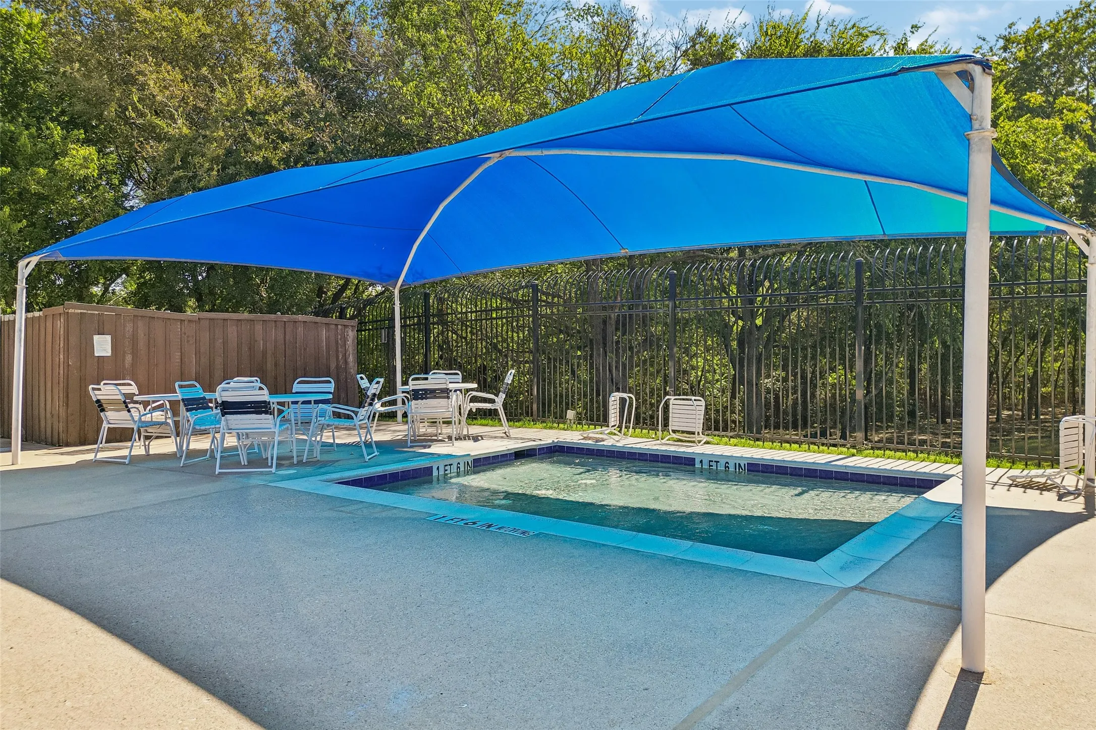 Single Family Residence For Sale in Collin County , 2124 Grayson Road, Mc Kinney, Texas 75072, 5 Bedroom, 4 Bathroom, 3 Garage spaces, 3,671 Sqft, built in 1999, mls#21404116, Real Estate Agent in Mc Kinney, Homes For Sale in Collin county, Homes For Sale in Mc Kinney, Realtor in Mc Kinney Texas, Real Estate Brokerage Independent Realty Texas, Luminita Cordes Realtor