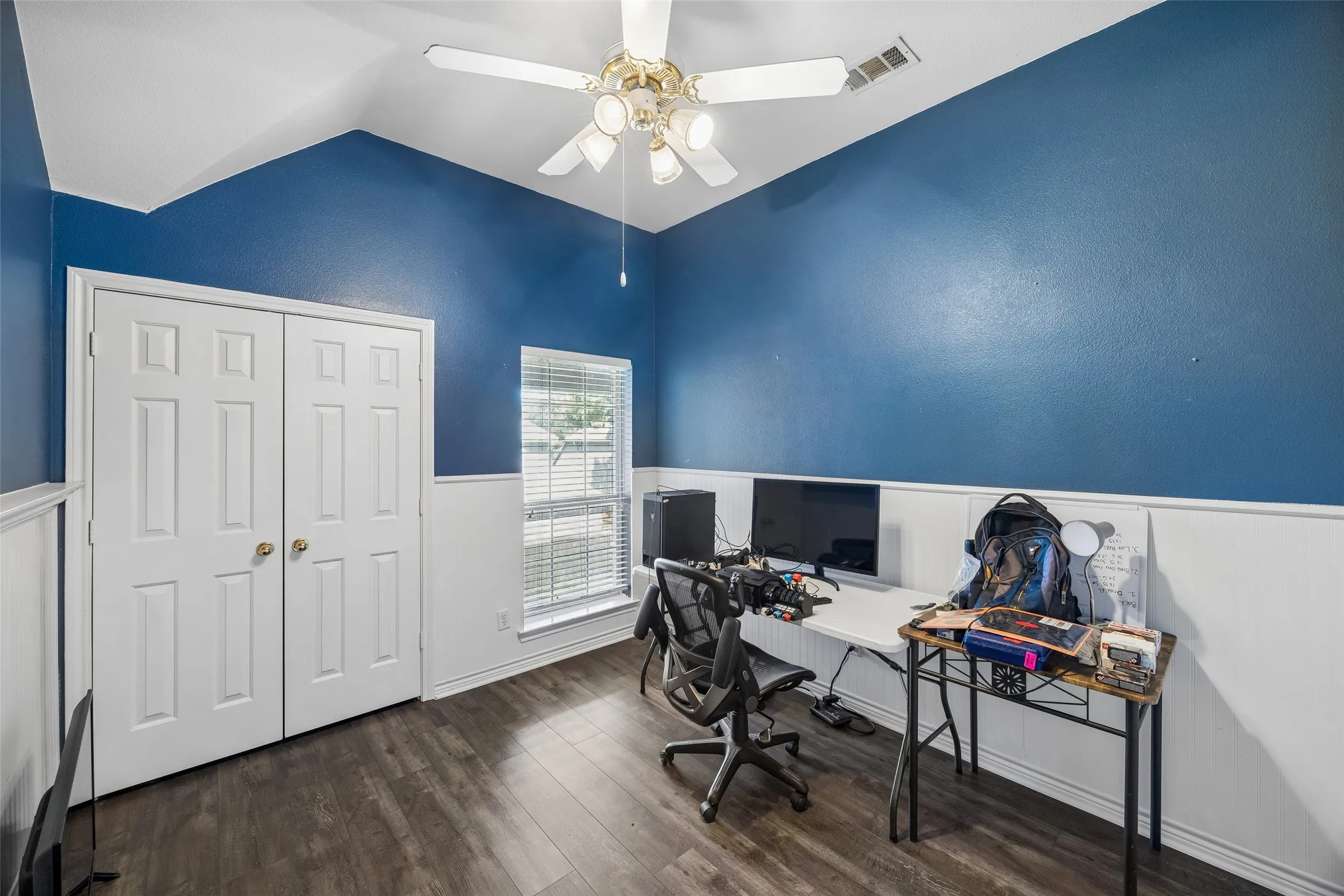 Single Family Residence For Sale in Collin County , 2124 Grayson Road, Mc Kinney, Texas 75072, 5 Bedroom, 4 Bathroom, 3 Garage spaces, 3,671 Sqft, built in 1999, mls#21404116, Real Estate Agent in Mc Kinney, Homes For Sale in Collin county, Homes For Sale in Mc Kinney, Realtor in Mc Kinney Texas, Real Estate Brokerage Independent Realty Texas, Luminita Cordes Realtor