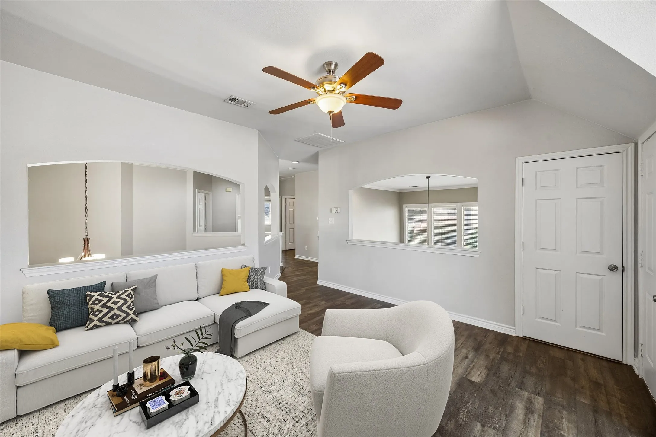 Single Family Residence For Sale in Collin County , 2124 Grayson Road, Mc Kinney, Texas 75072, 5 Bedroom, 4 Bathroom, 3 Garage spaces, 3,671 Sqft, built in 1999, mls#21404116, Real Estate Agent in Mc Kinney, Homes For Sale in Collin county, Homes For Sale in Mc Kinney, Realtor in Mc Kinney Texas, Real Estate Brokerage Independent Realty Texas, Luminita Cordes Realtor