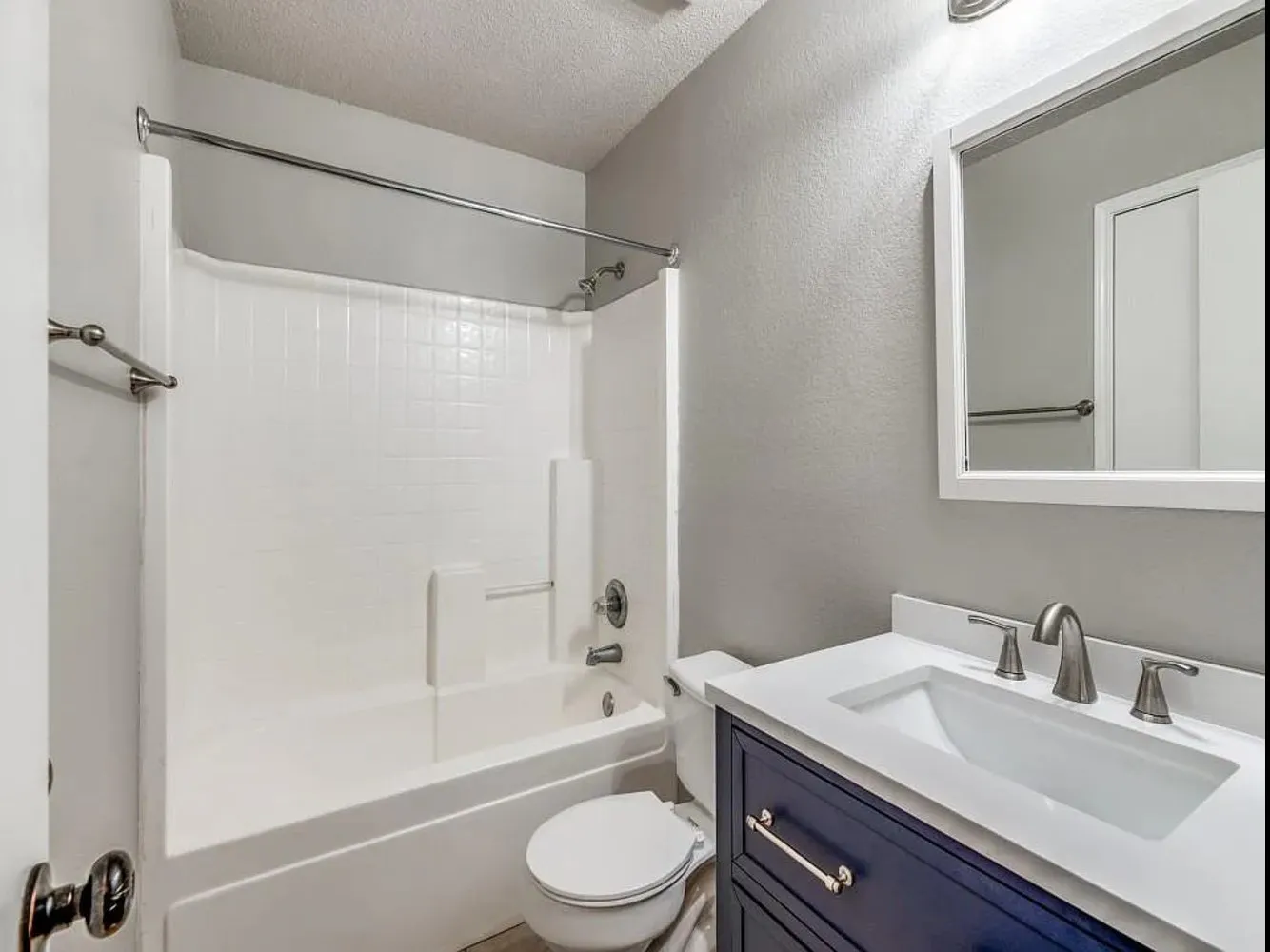 Single Family Residence For Rent in Johnson County , 942 Jacobs Crossing Court, Burleson, Texas 76028, 4 Bedroom, 2 Bathroom, 2 Garage spaces, 1,824 Sqft, built in 2000, mls#21404117, Real Estate Agent in Burleson, Homes For Rent in Johnson county, Homes For Rent in Burleson, Realtor in Burleson Texas, Real Estate Brokerage Independent Realty Texas, Luminita Cordes Realtor