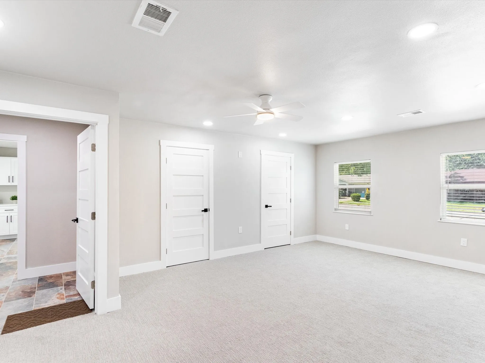 Single Family Residence For Sale in Dallas County , 1213 Fairmont Street, Irving, Texas 75062, 4 Bedroom, 3 Bathroom, Garage spaces, 1,469 Sqft, built in 1964, mls#21403628, Real Estate Agent in Irving, Homes For Sale in Dallas county, Homes For Sale in Irving, Realtor in Irving Texas, Real Estate Brokerage Independent Realty Texas, Luminita Cordes Realtor
