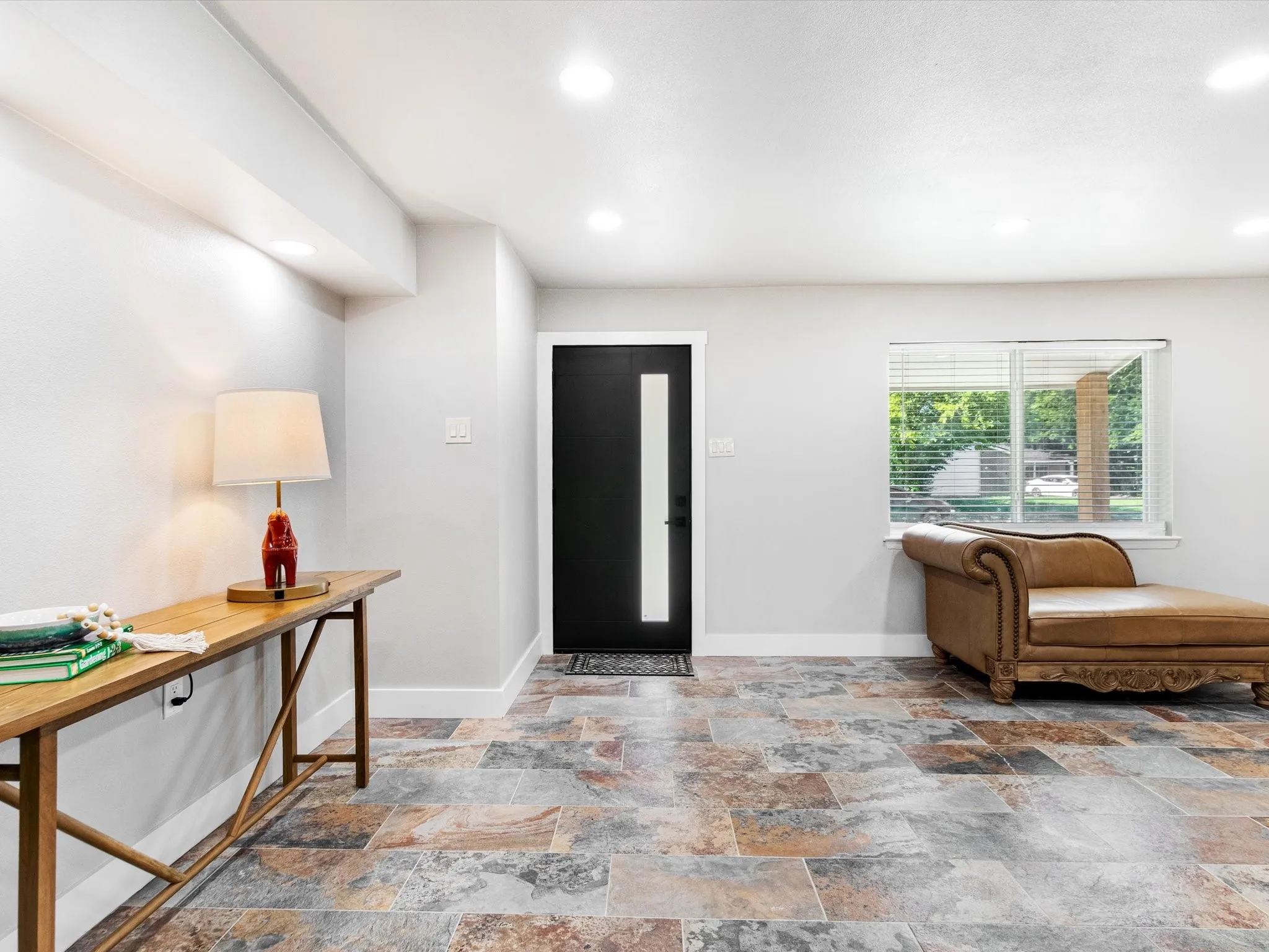 Single Family Residence For Sale in Dallas County , 1213 Fairmont Street, Irving, Texas 75062, 4 Bedroom, 3 Bathroom, Garage spaces, 1,469 Sqft, built in 1964, mls#21403628, Real Estate Agent in Irving, Homes For Sale in Dallas county, Homes For Sale in Irving, Realtor in Irving Texas, Real Estate Brokerage Independent Realty Texas, Luminita Cordes Realtor