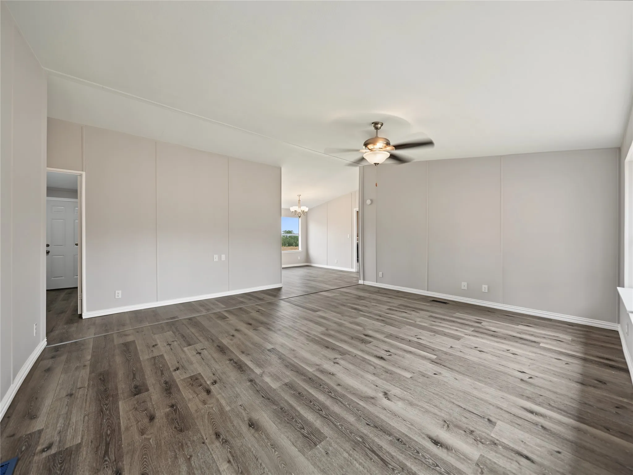 Mobile Home For Sale in Johnson County , 3806 E Fm 4 1, Cleburne, Texas 76031, 3 Bedroom, 2 Bathroom, Garage spaces, 1,570 Sqft, built in 1999, mls#21403794, Real Estate Agent in Cleburne, Homes For Sale in Johnson county, Homes For Sale in Cleburne, Realtor in Cleburne Texas, Real Estate Brokerage Independent Realty Texas, Luminita Cordes Realtor