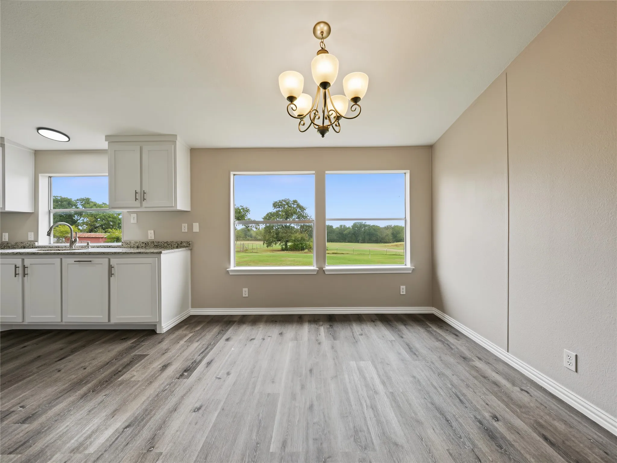 Mobile Home For Sale in Johnson County , 3806 E Fm 4 1, Cleburne, Texas 76031, 3 Bedroom, 2 Bathroom, Garage spaces, 1,570 Sqft, built in 1999, mls#21403794, Real Estate Agent in Cleburne, Homes For Sale in Johnson county, Homes For Sale in Cleburne, Realtor in Cleburne Texas, Real Estate Brokerage Independent Realty Texas, Luminita Cordes Realtor