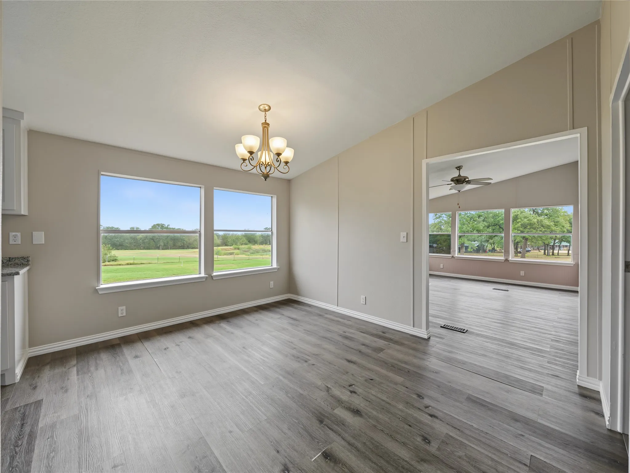Mobile Home For Sale in Johnson County , 3806 E Fm 4 1, Cleburne, Texas 76031, 3 Bedroom, 2 Bathroom, Garage spaces, 1,570 Sqft, built in 1999, mls#21403794, Real Estate Agent in Cleburne, Homes For Sale in Johnson county, Homes For Sale in Cleburne, Realtor in Cleburne Texas, Real Estate Brokerage Independent Realty Texas, Luminita Cordes Realtor