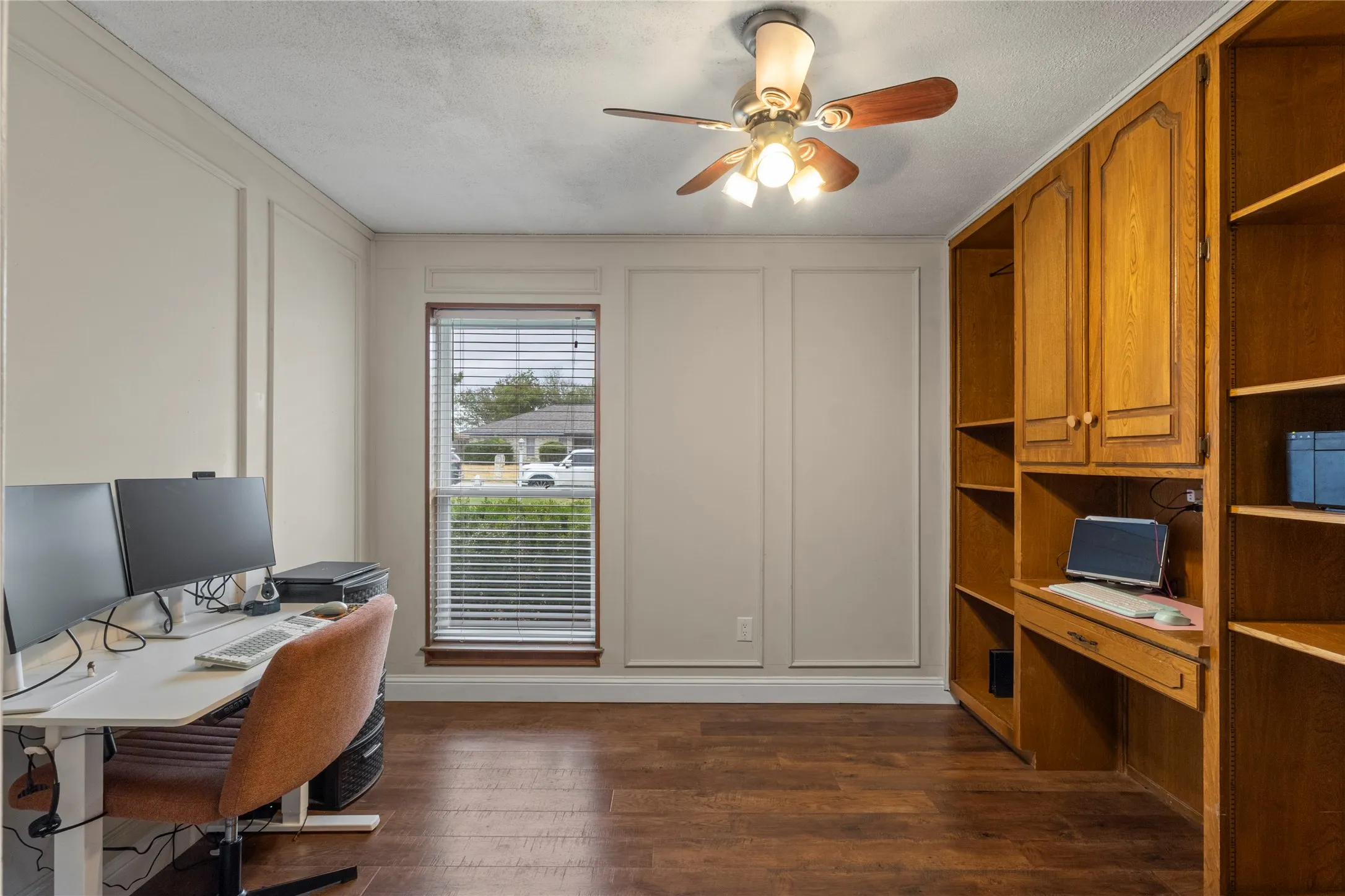 Single Family Residence For Sale in Collin County , 9790 Camfield Road, Frisco, Texas 75033, 3 Bedroom, 2 Bathroom, 2 Garage spaces, 1,761 Sqft, built in 1978, mls#21403200, Real Estate Agent in Frisco, Homes For Sale in Collin county, Homes For Sale in Frisco, Realtor in Frisco Texas, Real Estate Brokerage Independent Realty Texas, Luminita Cordes Realtor